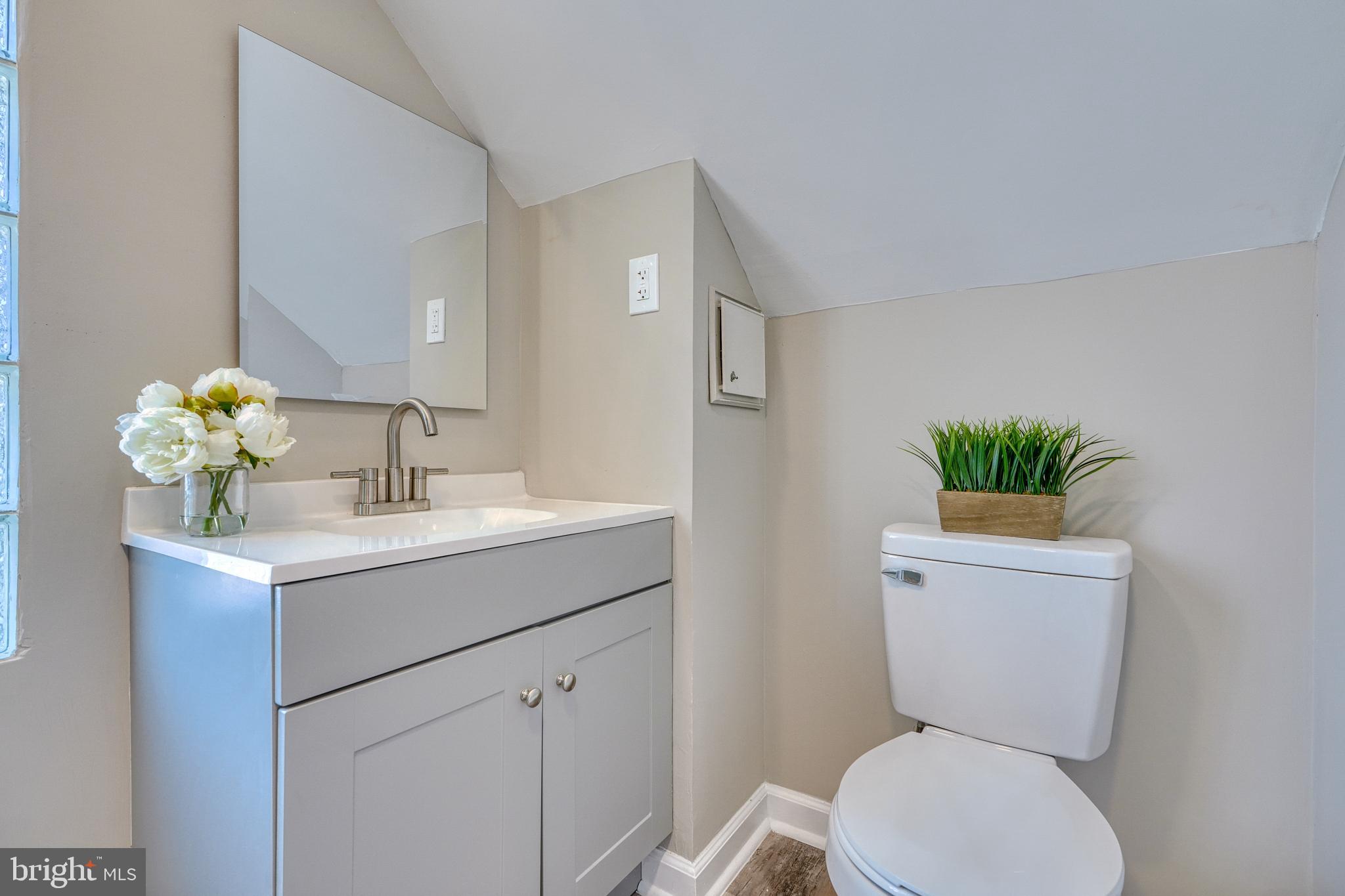 HILLENDALE PARK - Residential