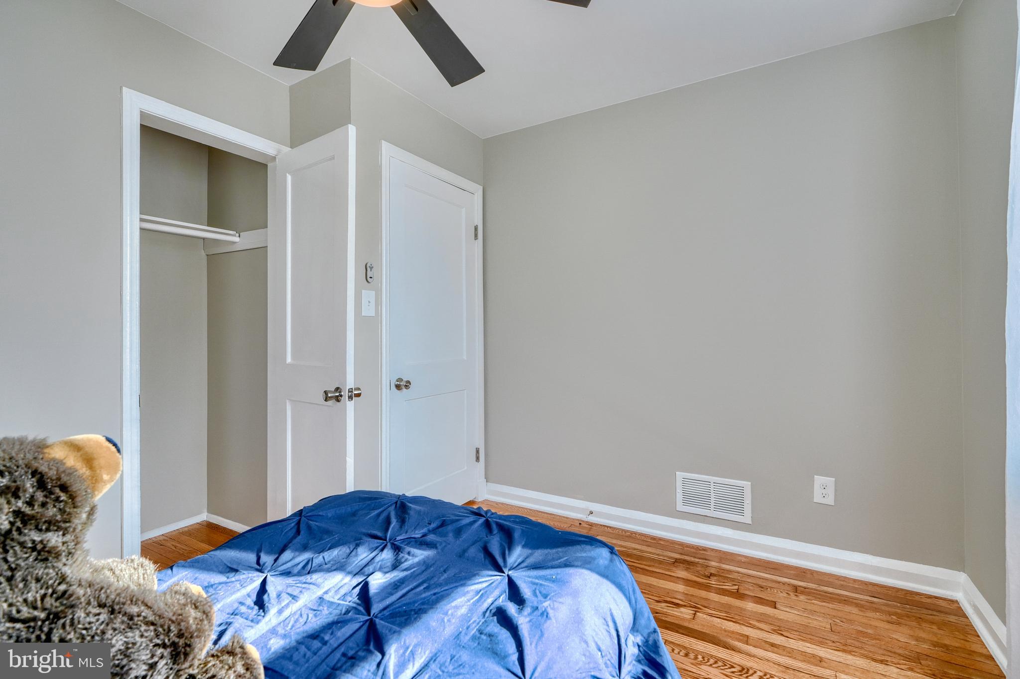 HILLENDALE PARK - Residential