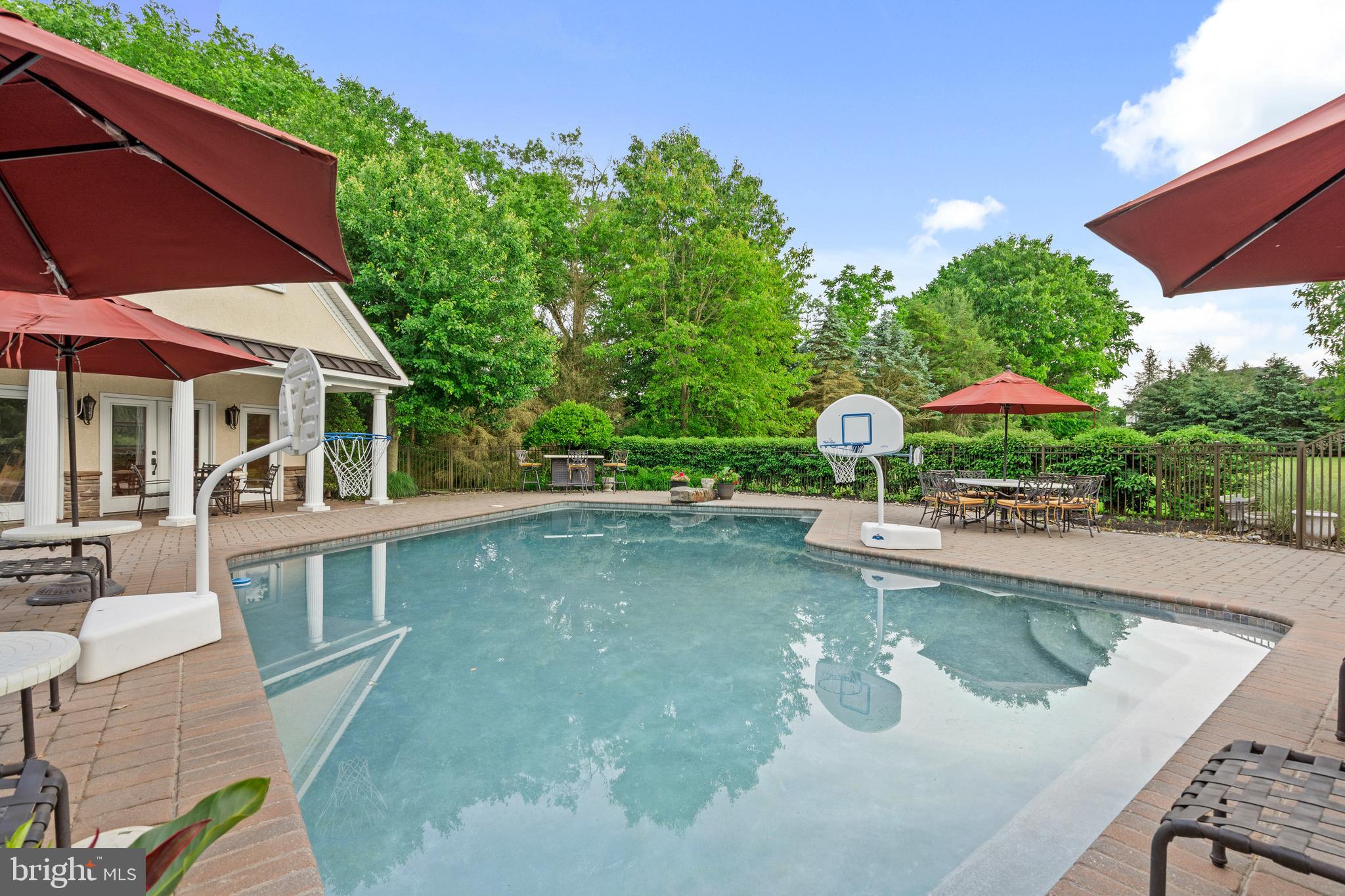 WARNER MEADOWS - Residential