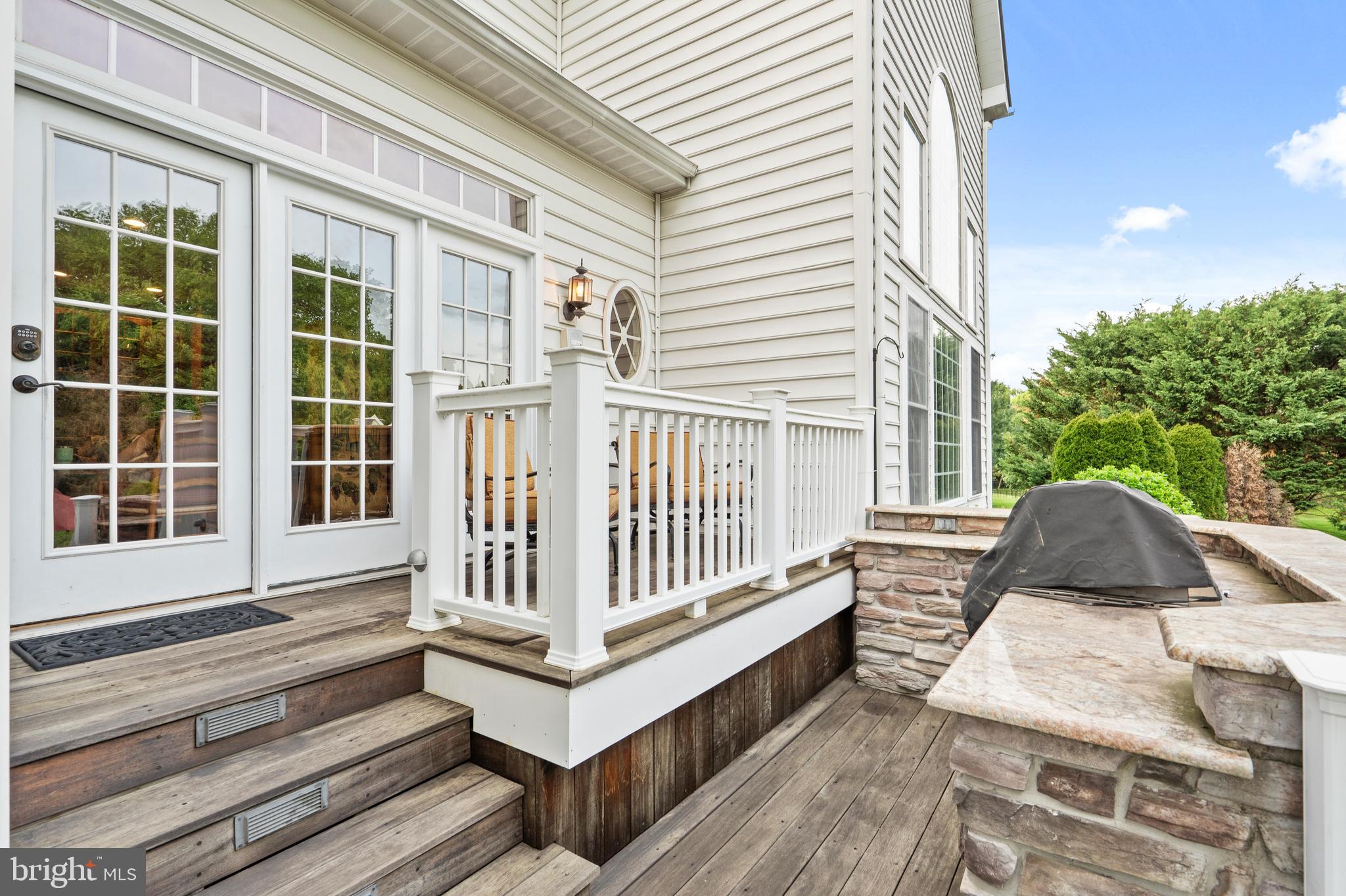 WARNER MEADOWS - Residential