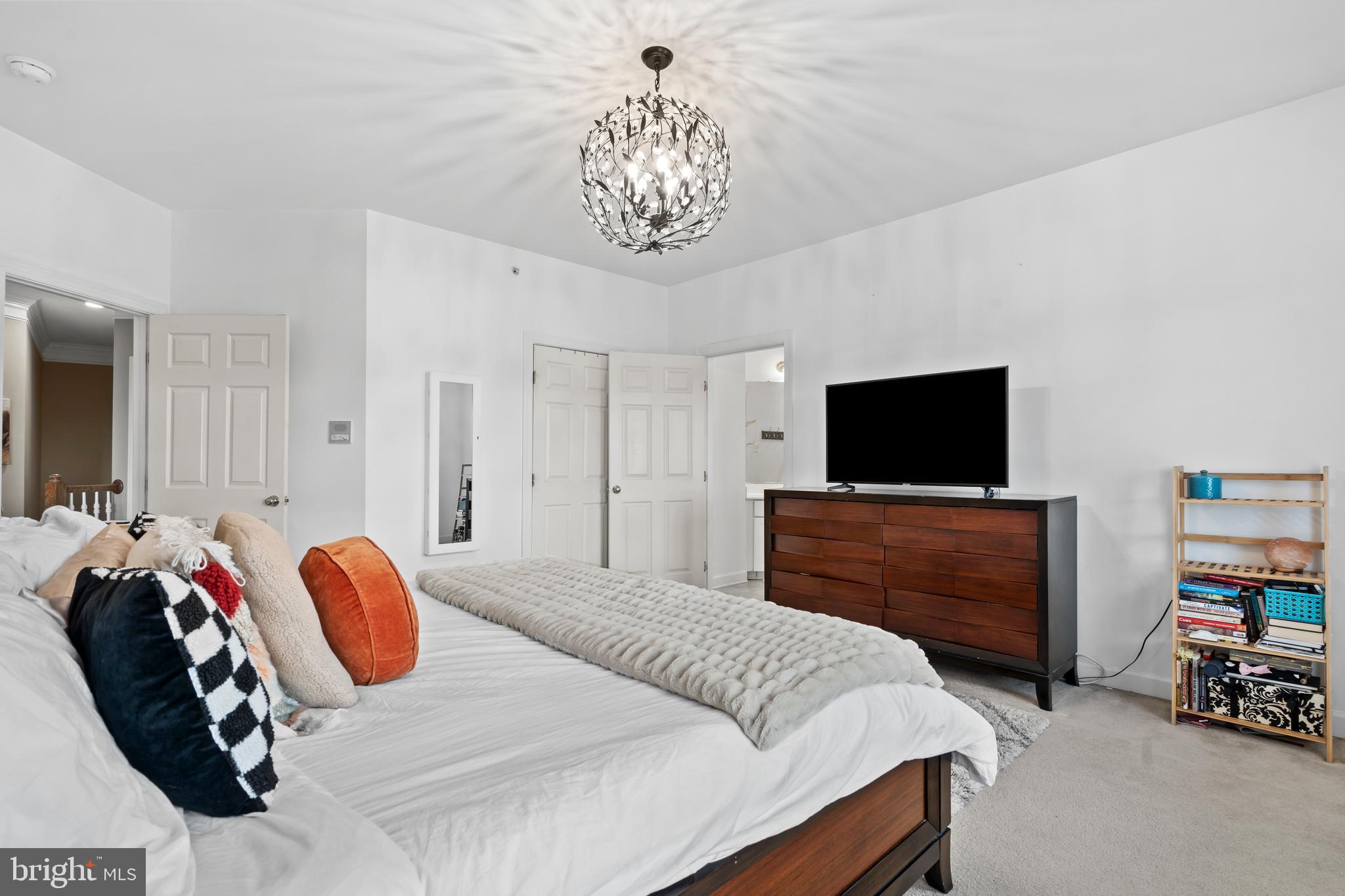 WARNER MEADOWS - Residential