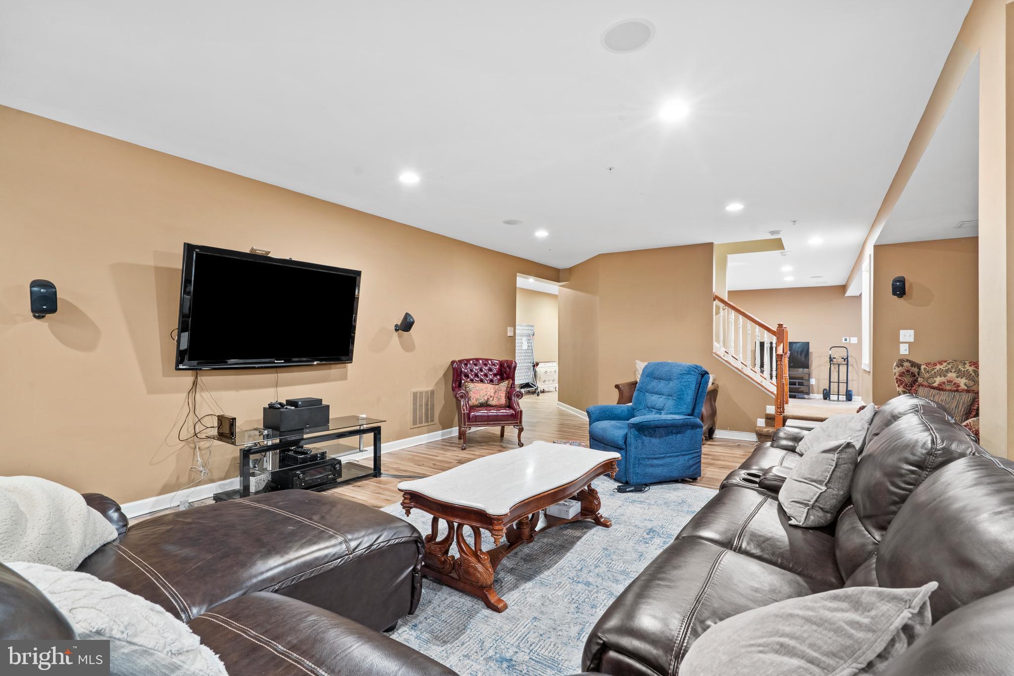 WARNER MEADOWS - Residential