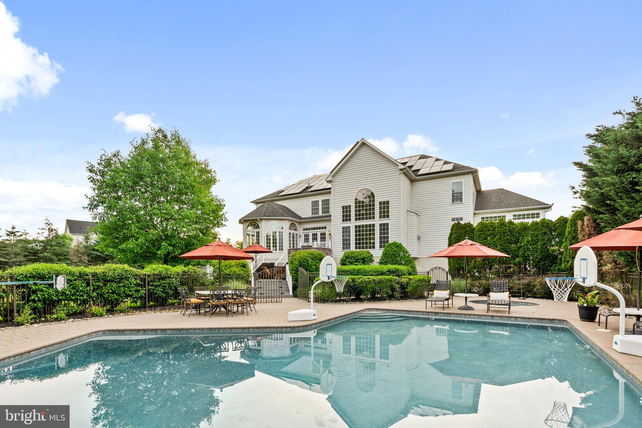 WARNER MEADOWS - Residential