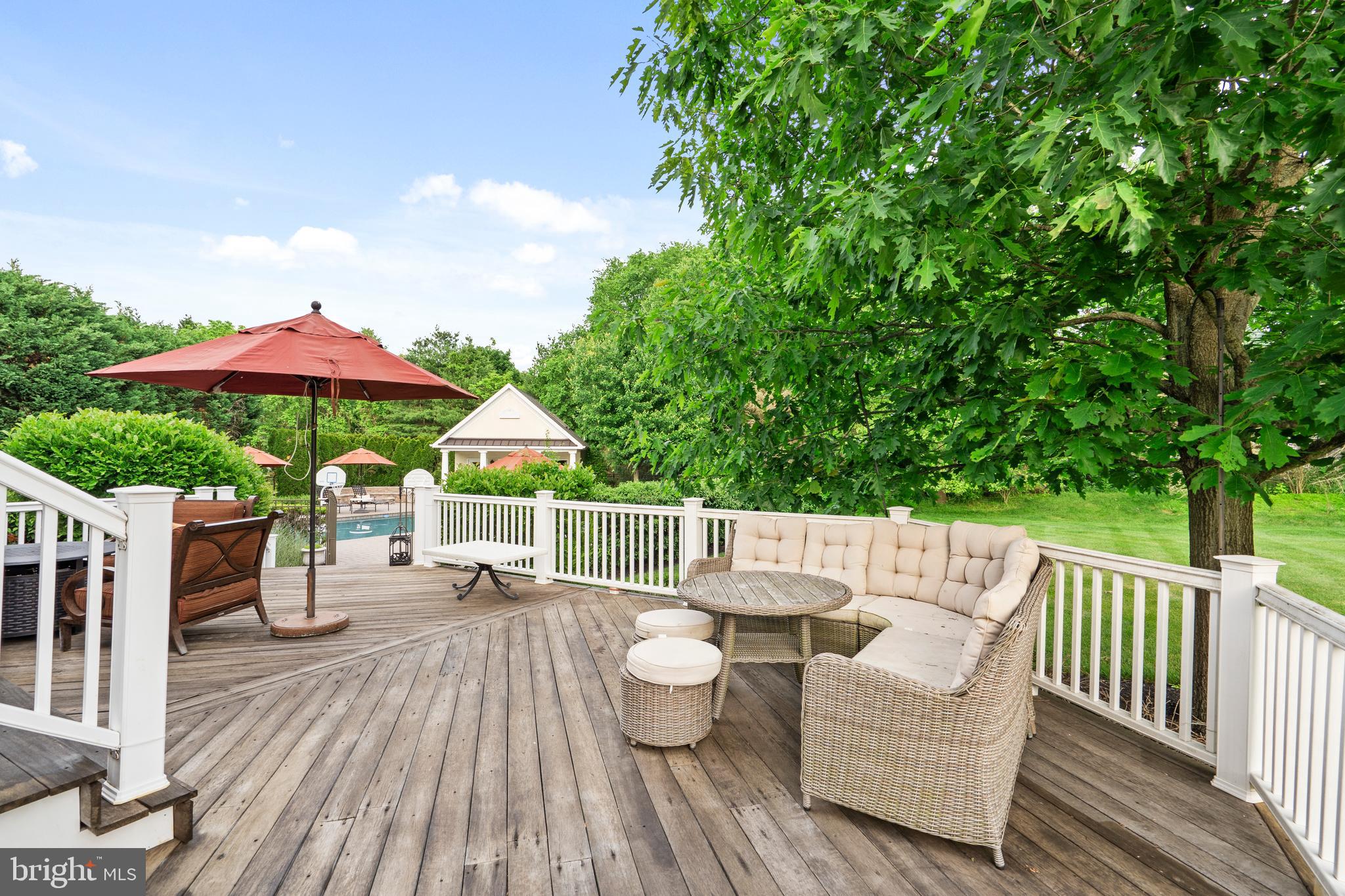 WARNER MEADOWS - Residential