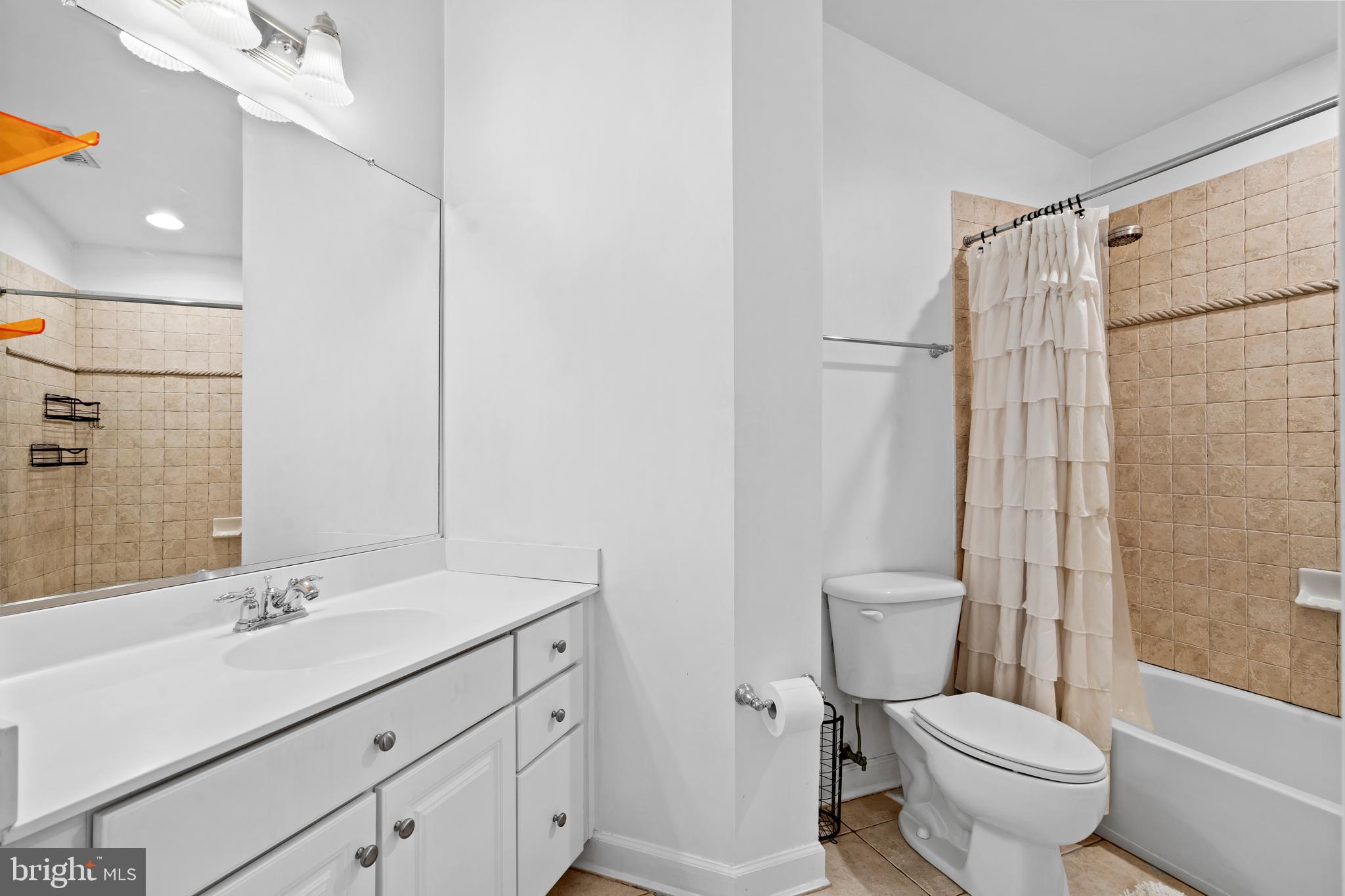 WARNER MEADOWS - Residential