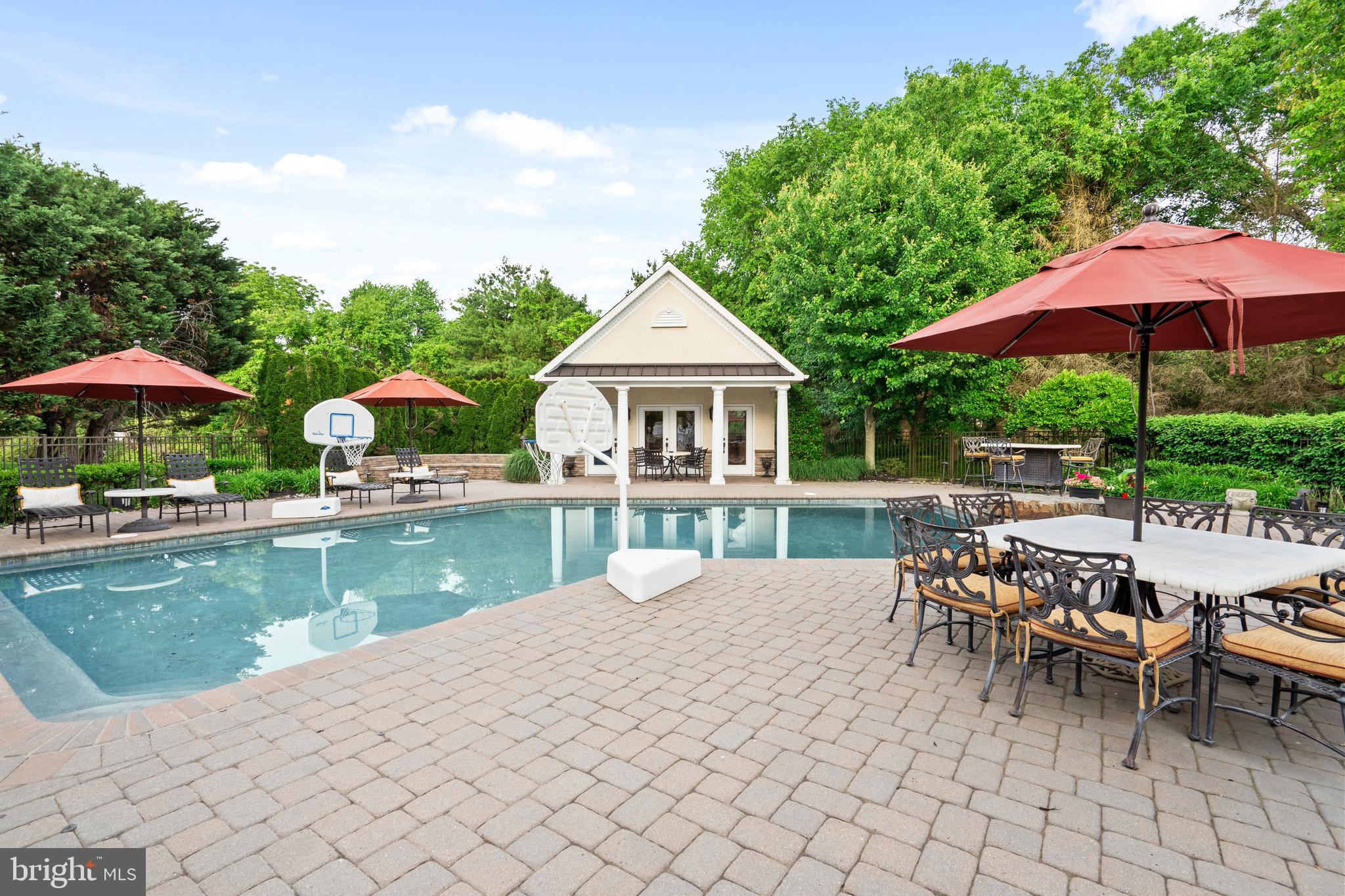 WARNER MEADOWS - Residential