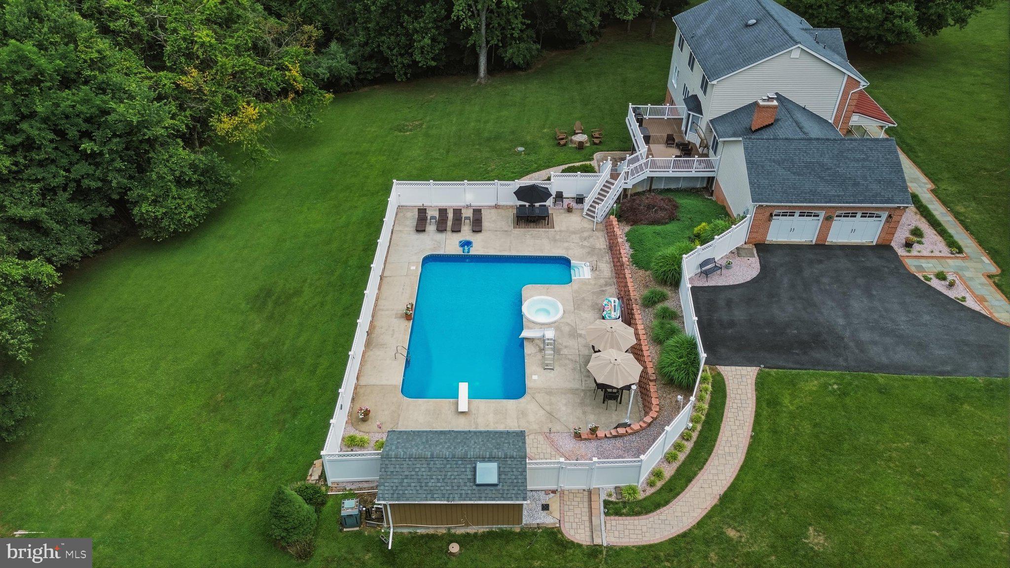GREEN VALLEY ESTATES - Residential