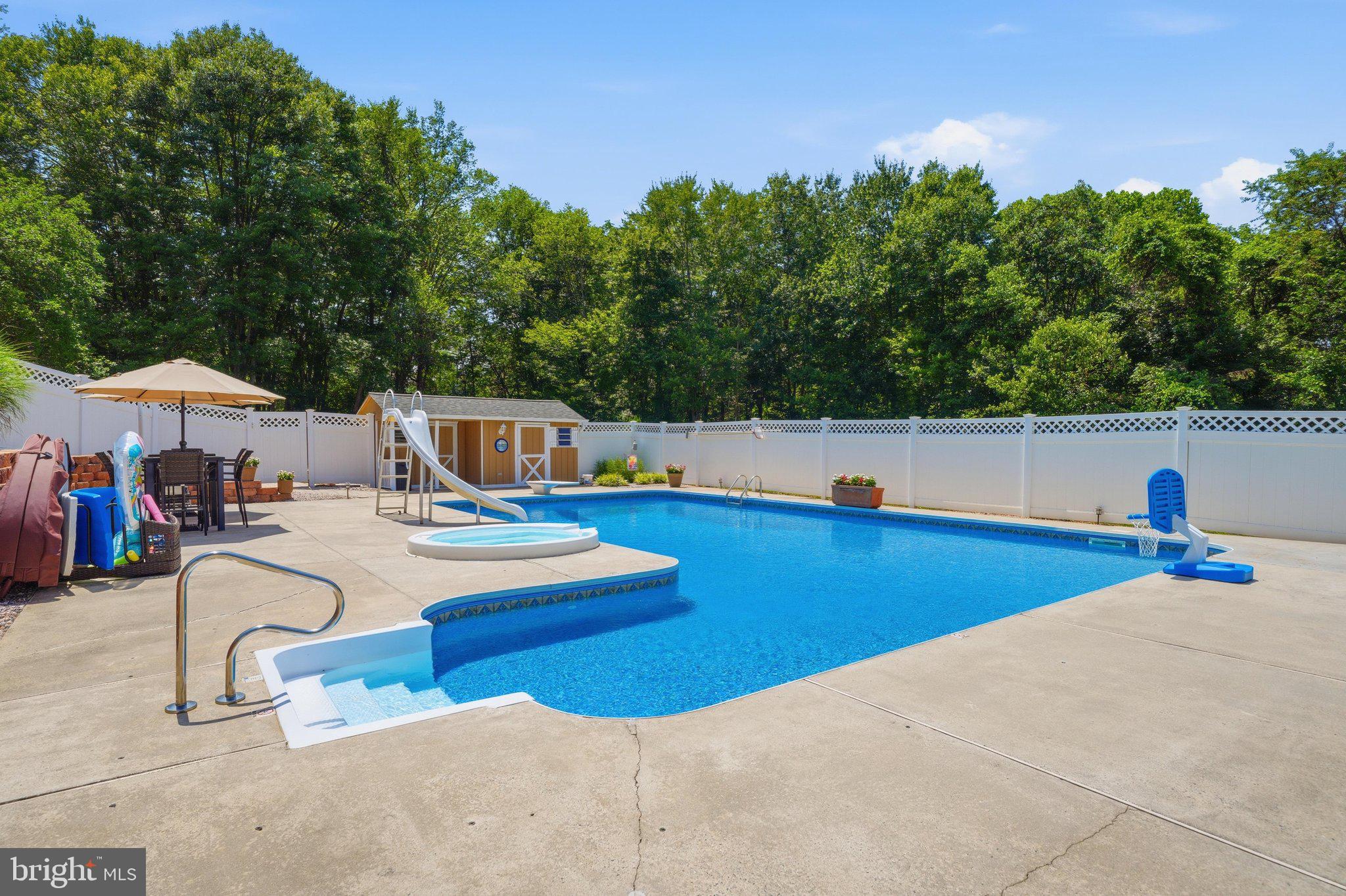 GREEN VALLEY ESTATES - Residential
