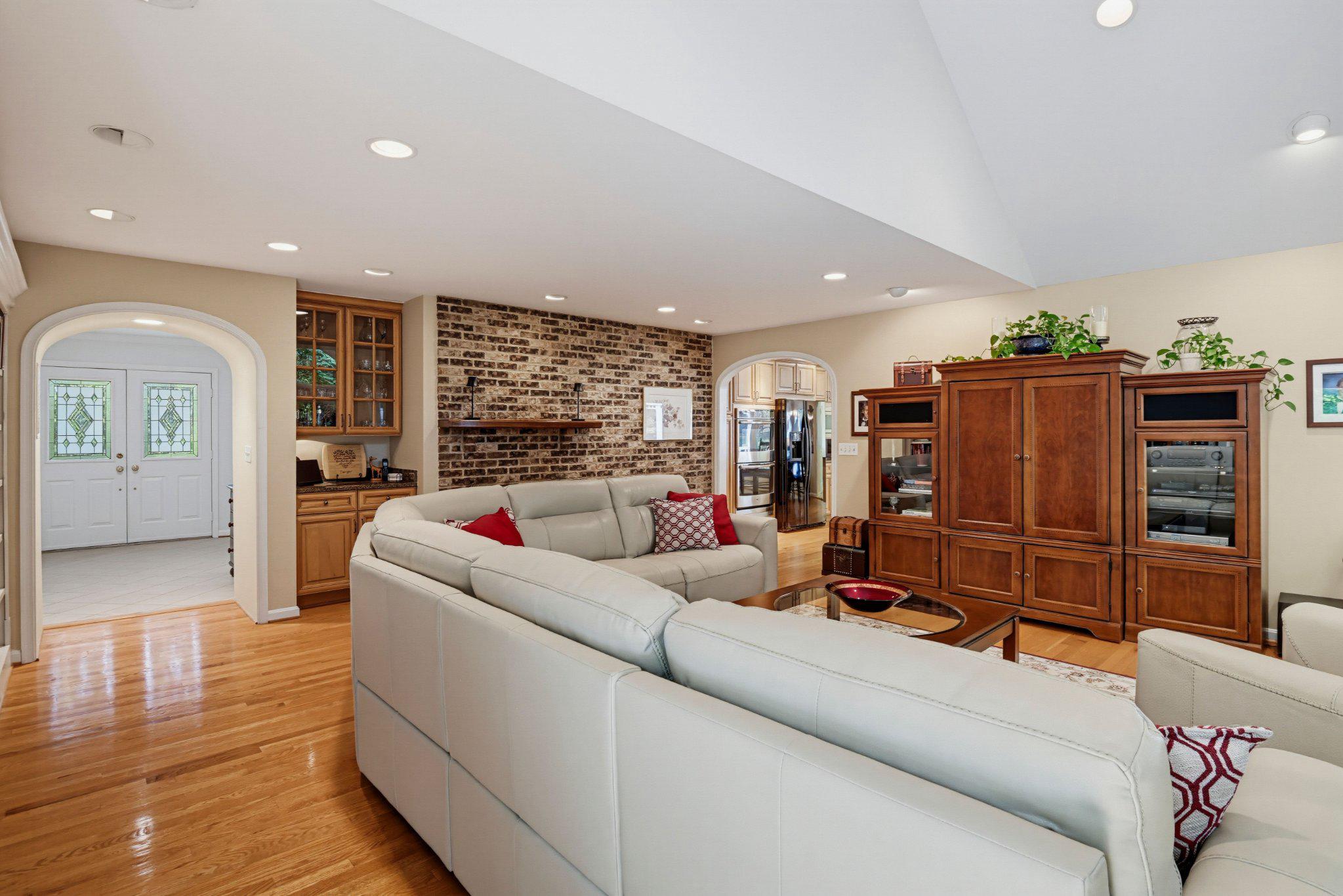 COLVINS GLEN - Residential
