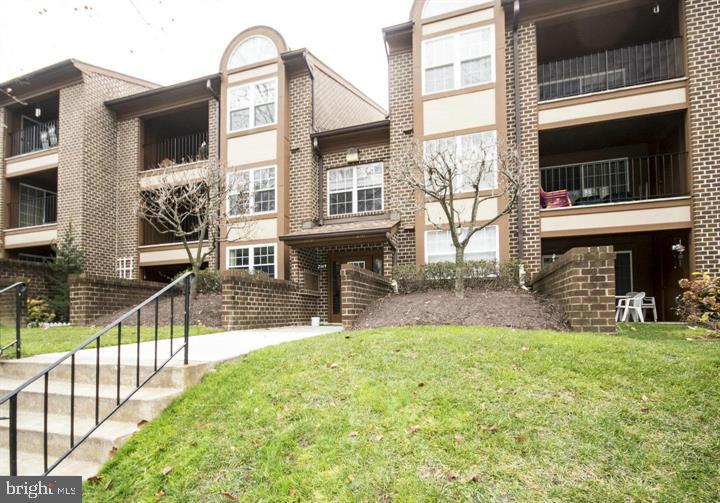 THE FALLS - Residential Lease