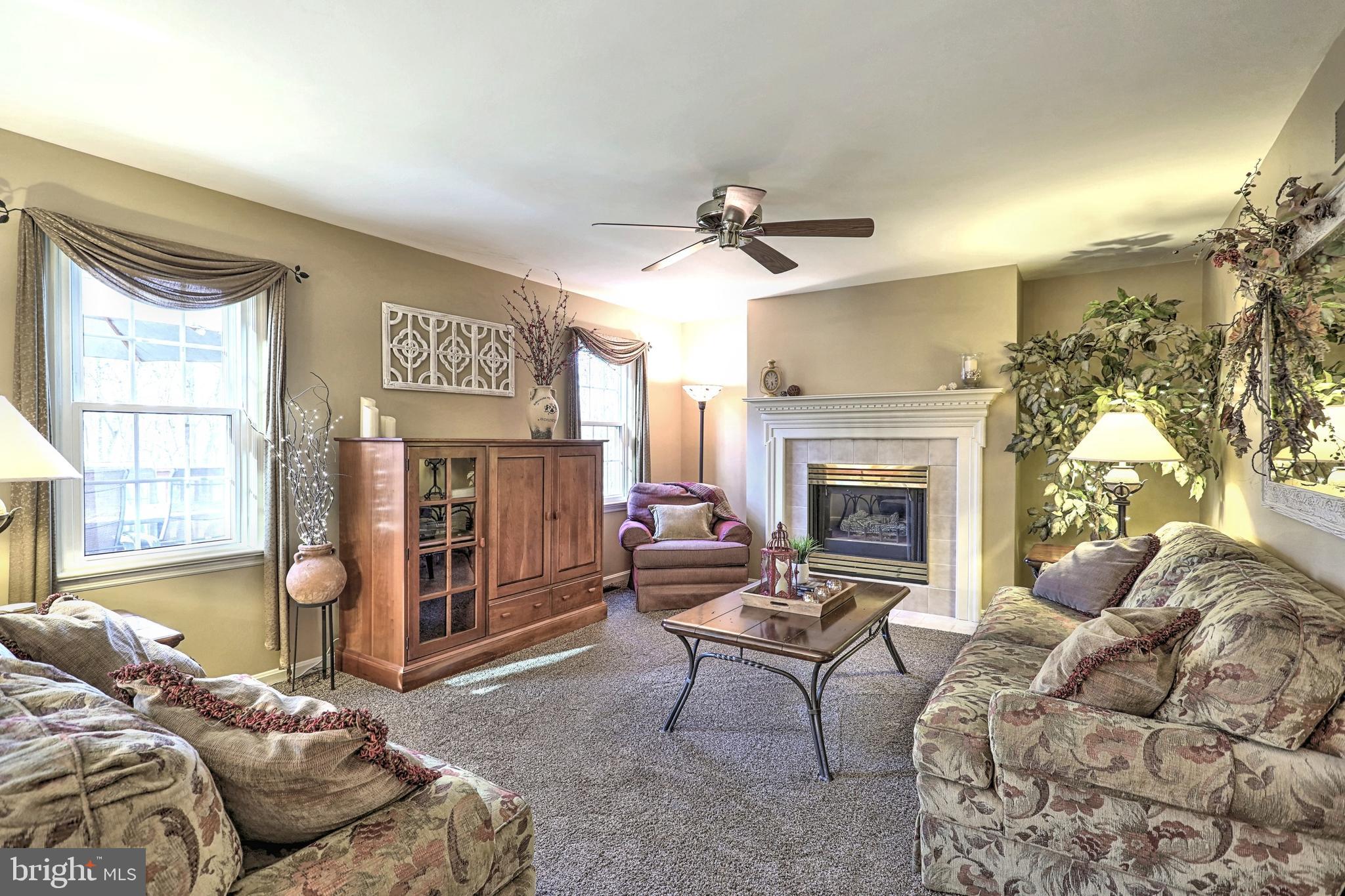 LONGVIEW HEIGHTS - Residential