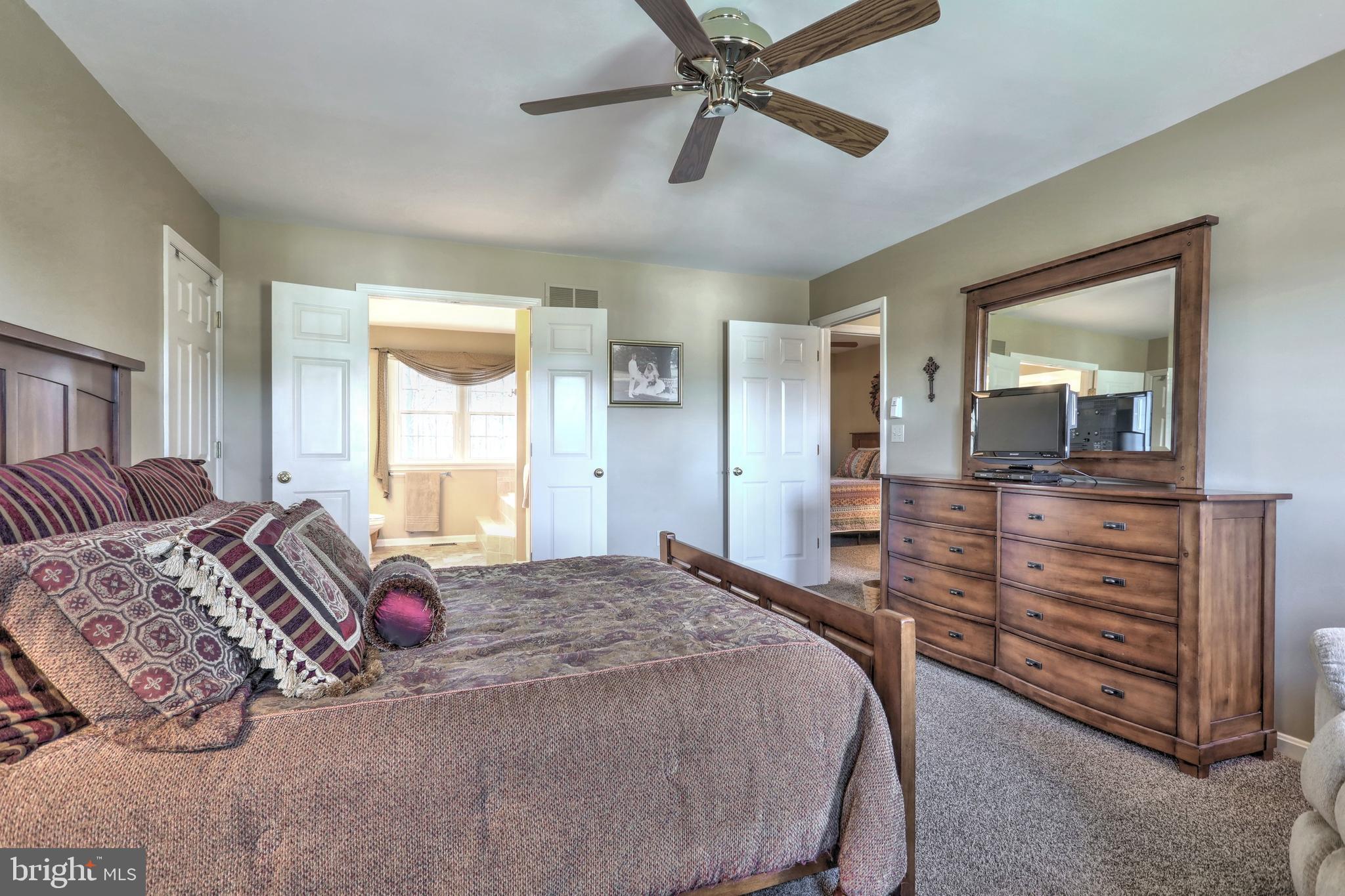 LONGVIEW HEIGHTS - Residential