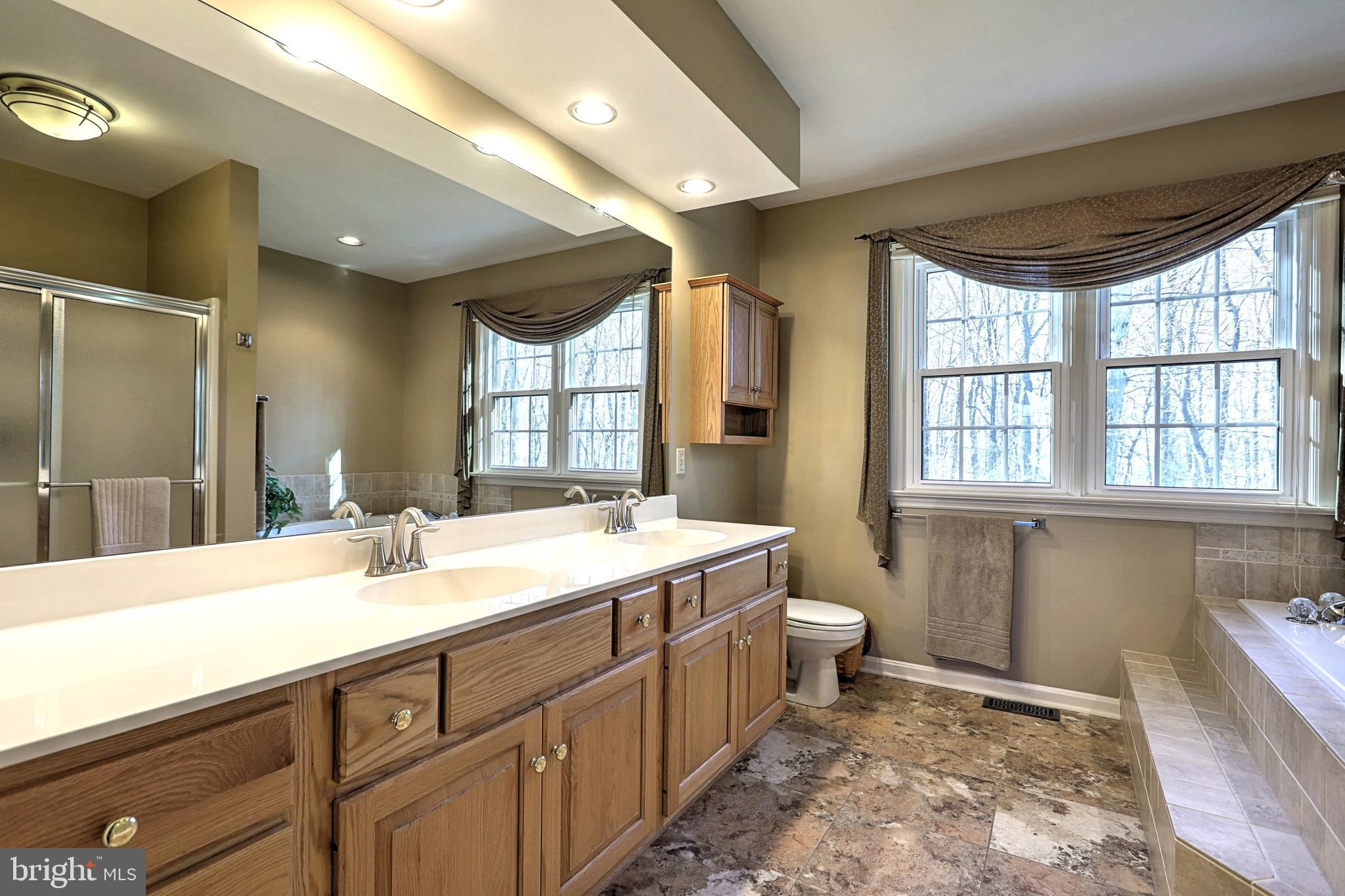 LONGVIEW HEIGHTS - Residential