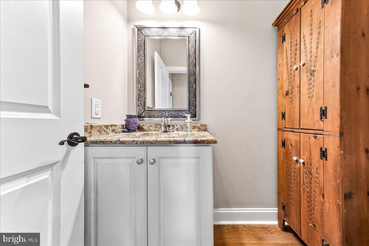 LONDONDERRY MEADOWS - Residential