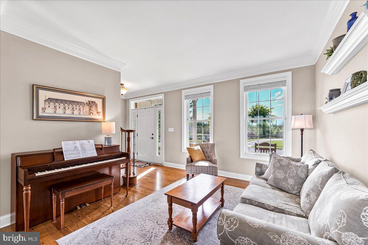 LONDONDERRY MEADOWS - Residential
