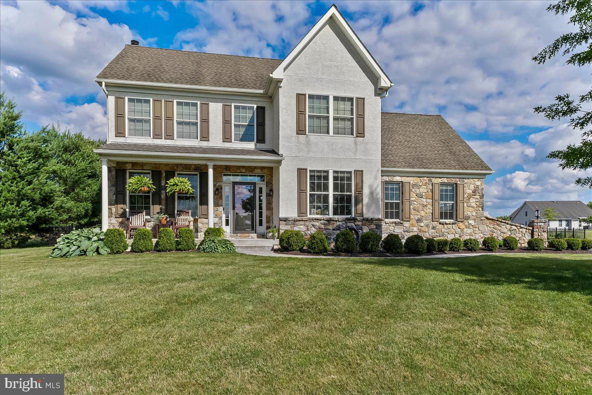 LONDONDERRY MEADOWS - Residential