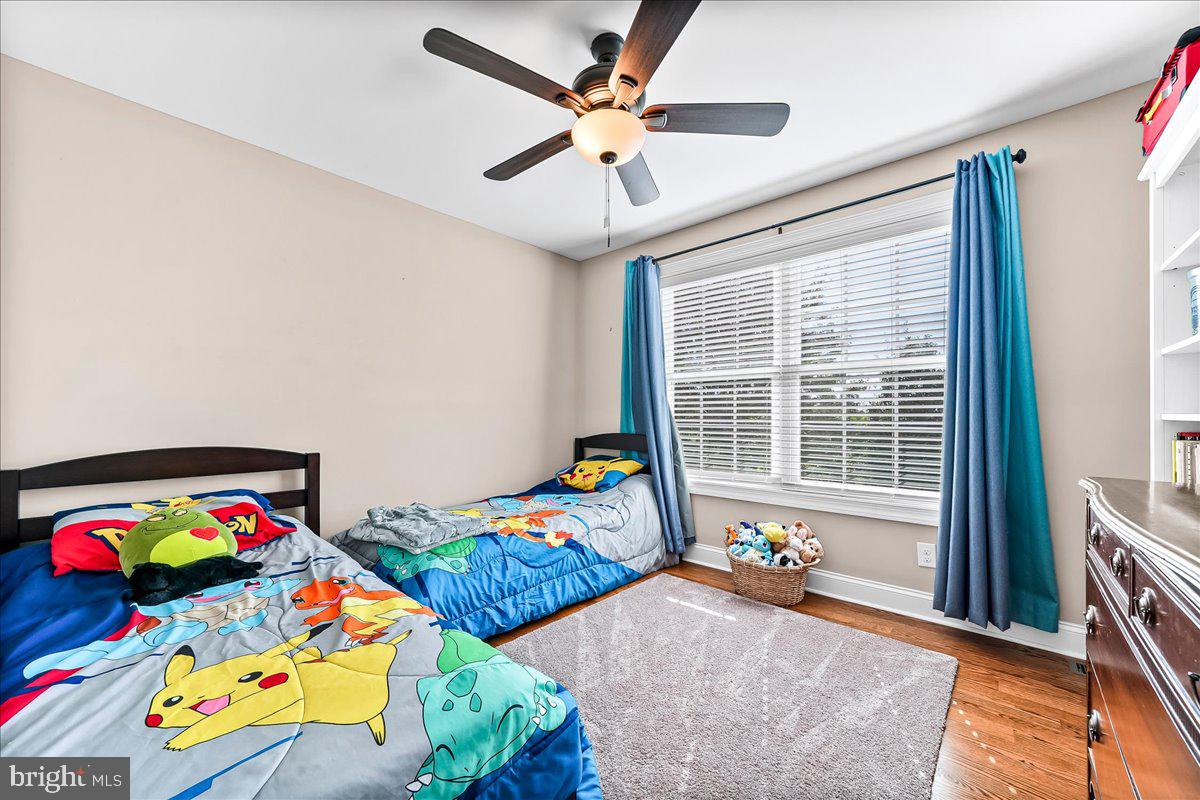 LONDONDERRY MEADOWS - Residential