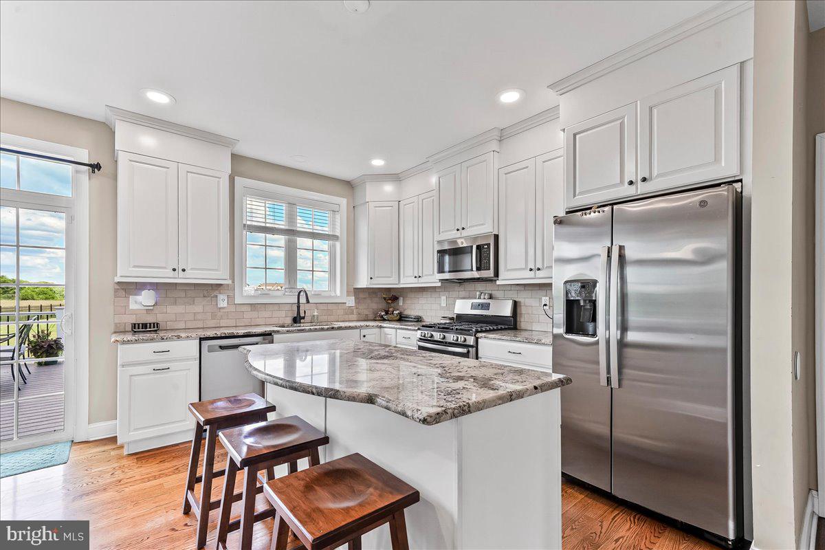 LONDONDERRY MEADOWS - Residential