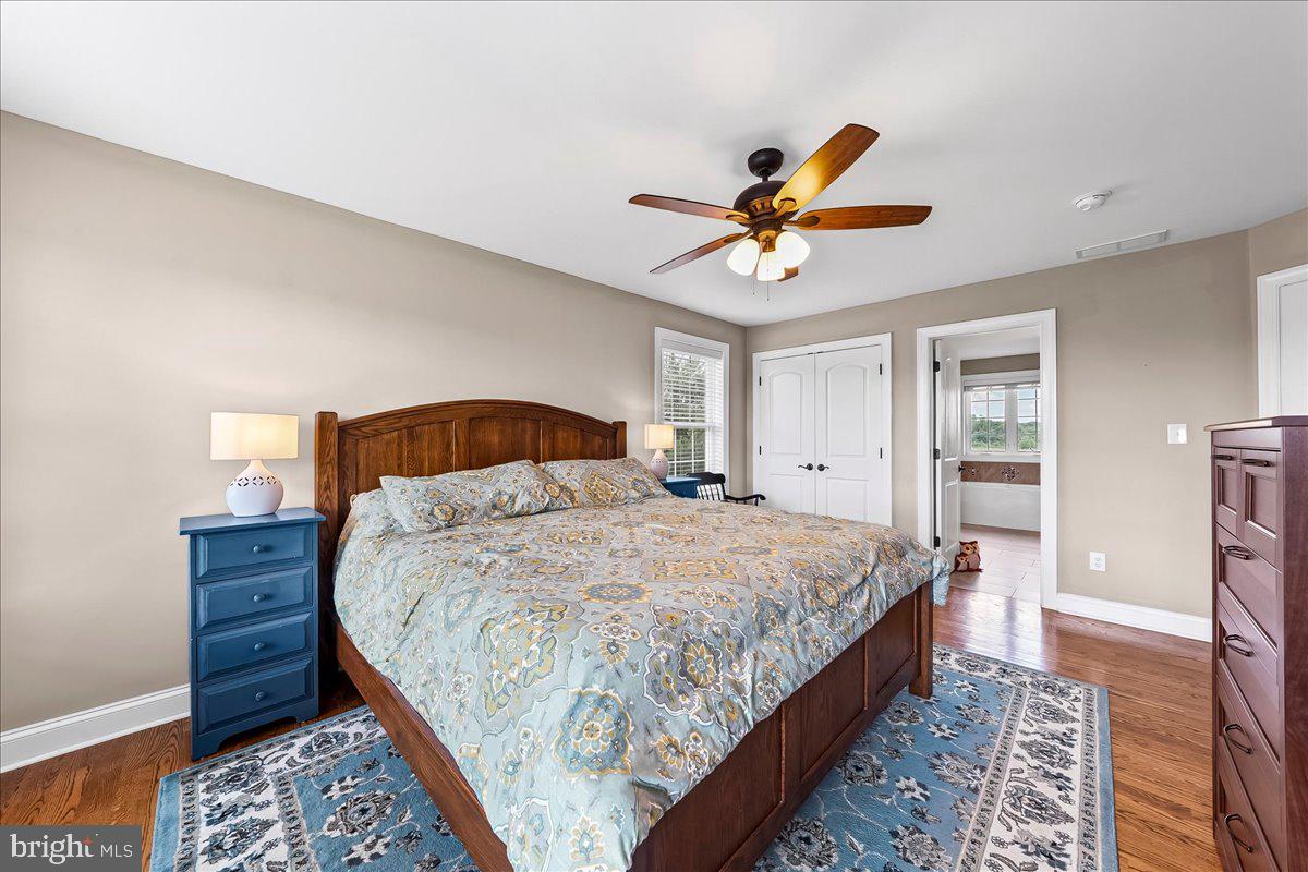 LONDONDERRY MEADOWS - Residential