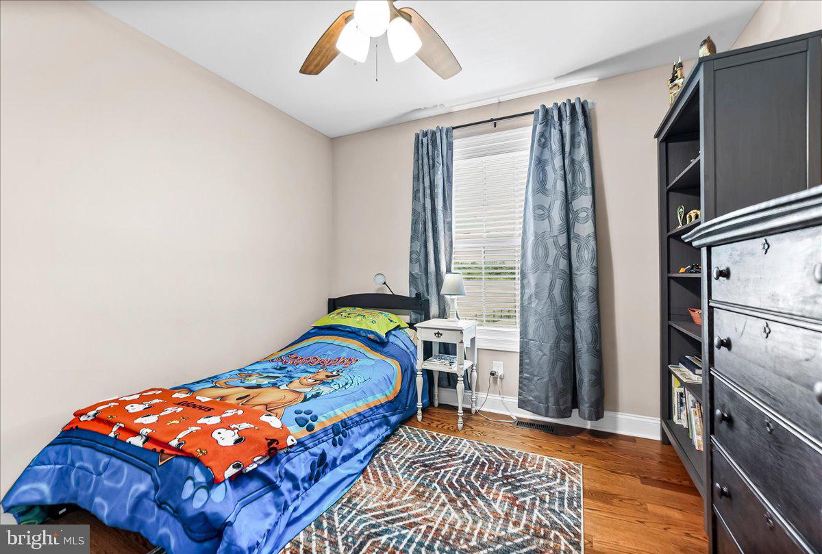 LONDONDERRY MEADOWS - Residential