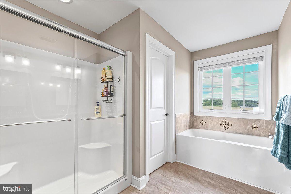 LONDONDERRY MEADOWS - Residential