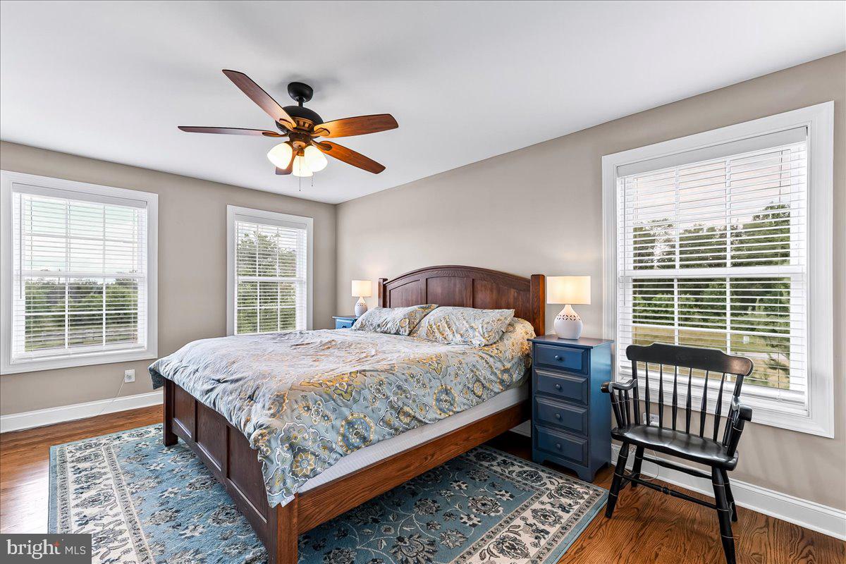 LONDONDERRY MEADOWS - Residential
