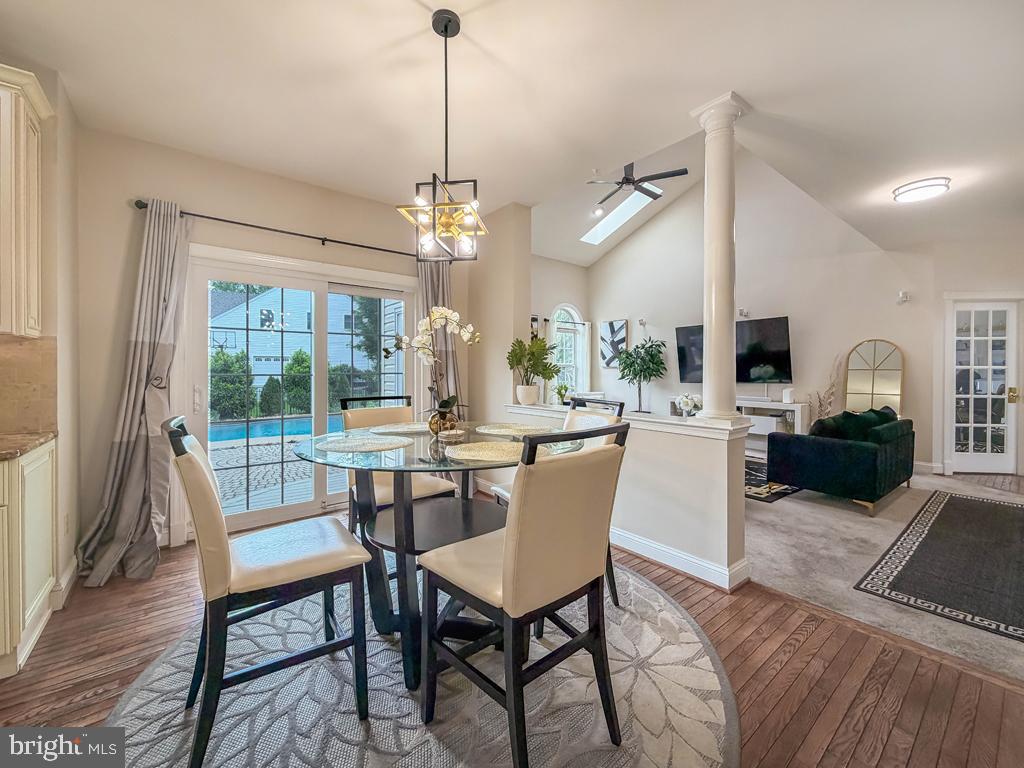 HOLLY MANOR - Residential