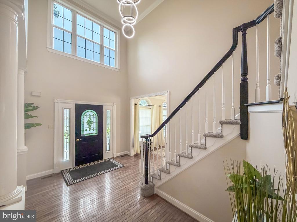 HOLLY MANOR - Residential