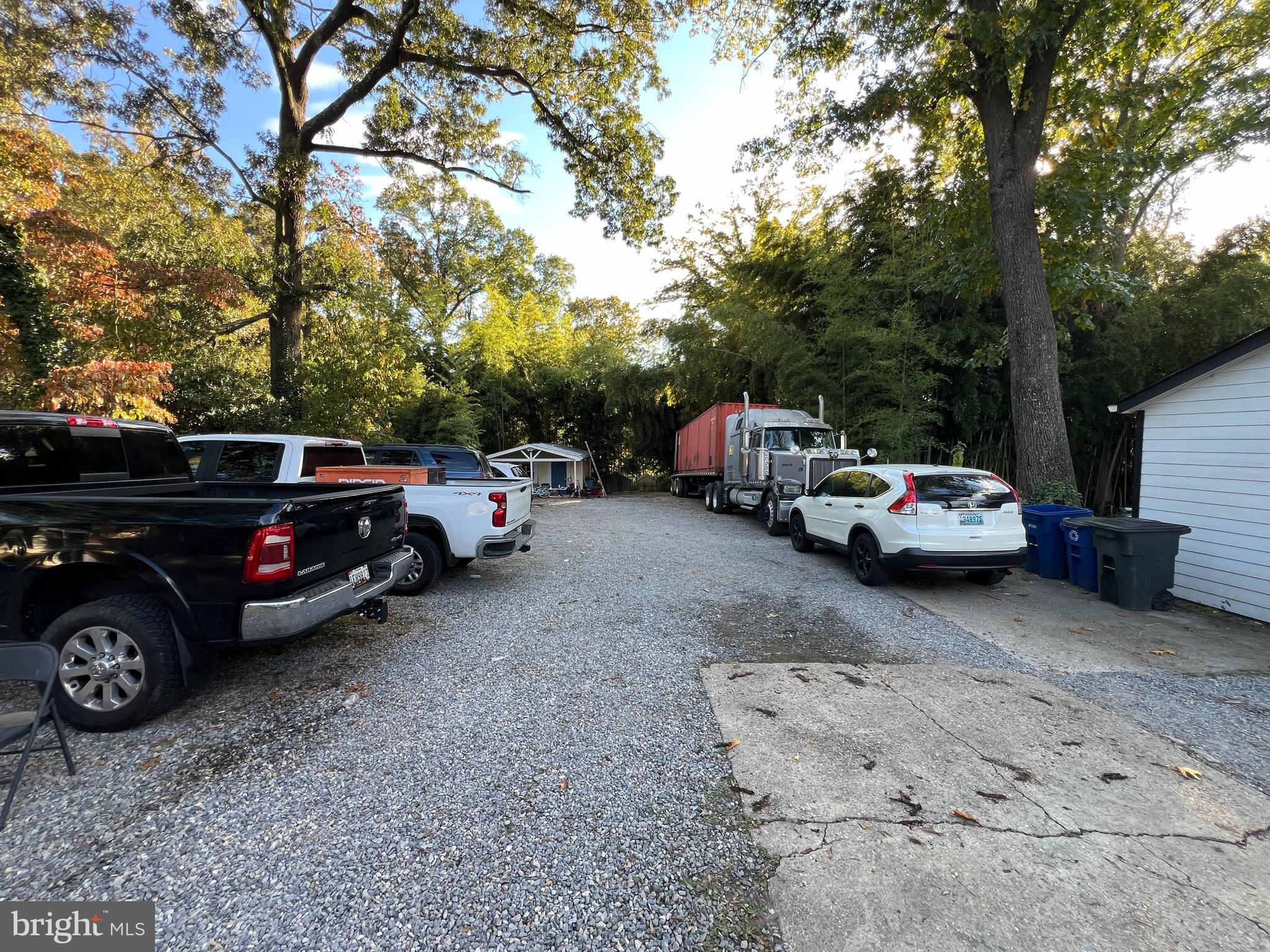 CHARLTON HEIGHTS - Residential
