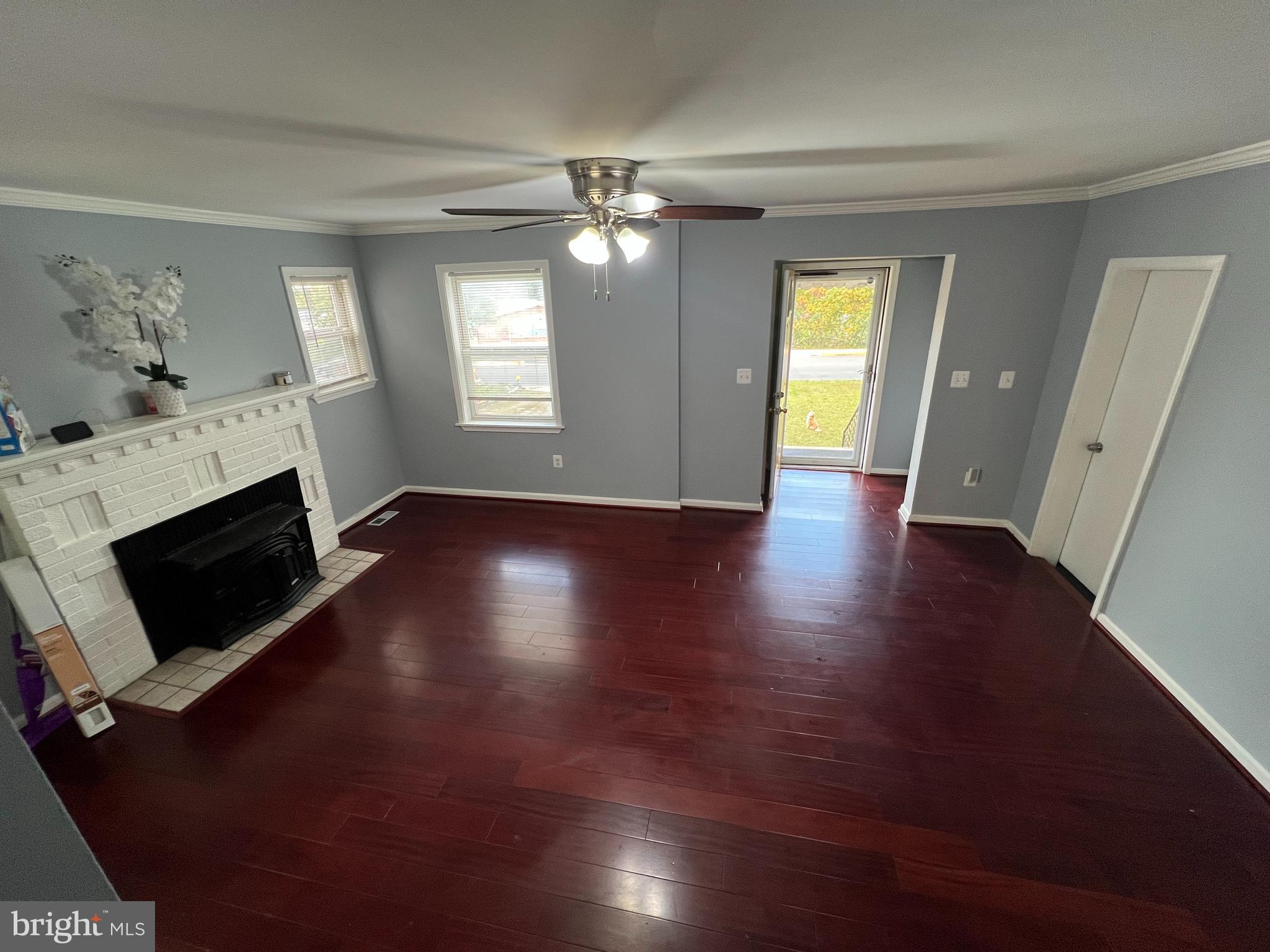 CHARLTON HEIGHTS - Residential