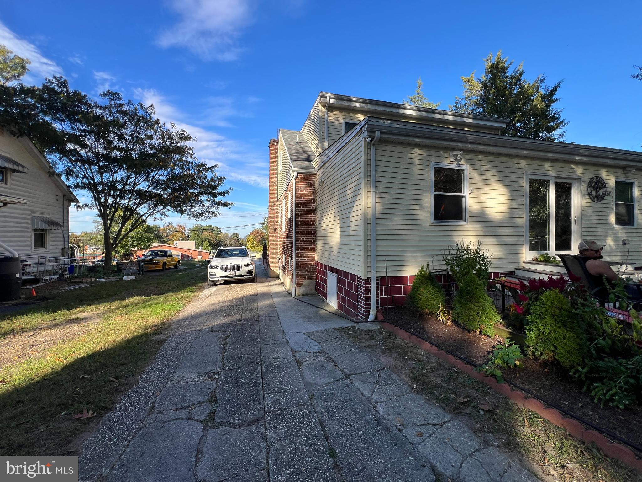 CHARLTON HEIGHTS - Residential