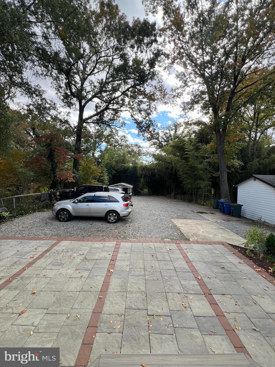 CHARLTON HEIGHTS - Residential