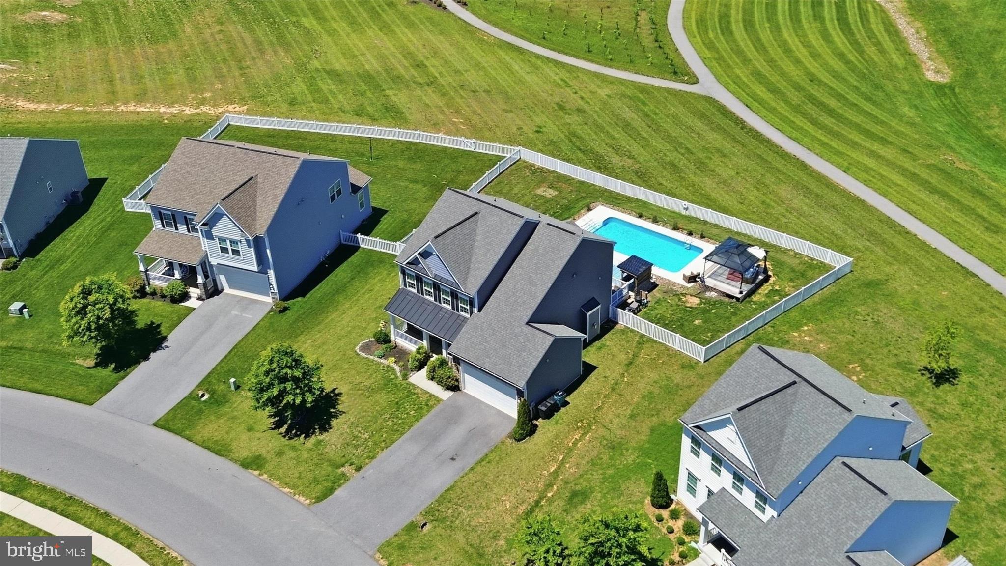 WESTFIELDS - Residential