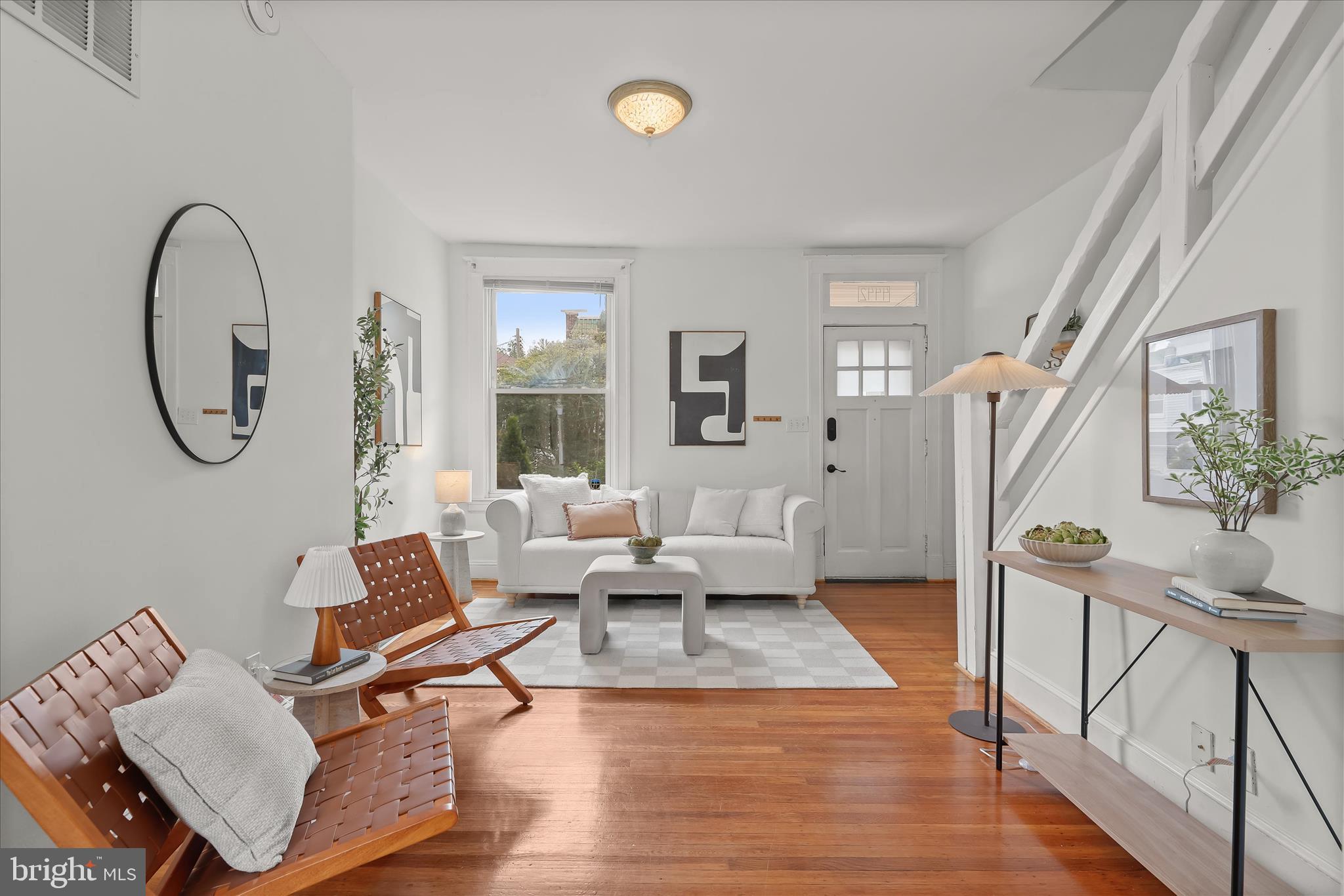 MEDFIELD - Residential