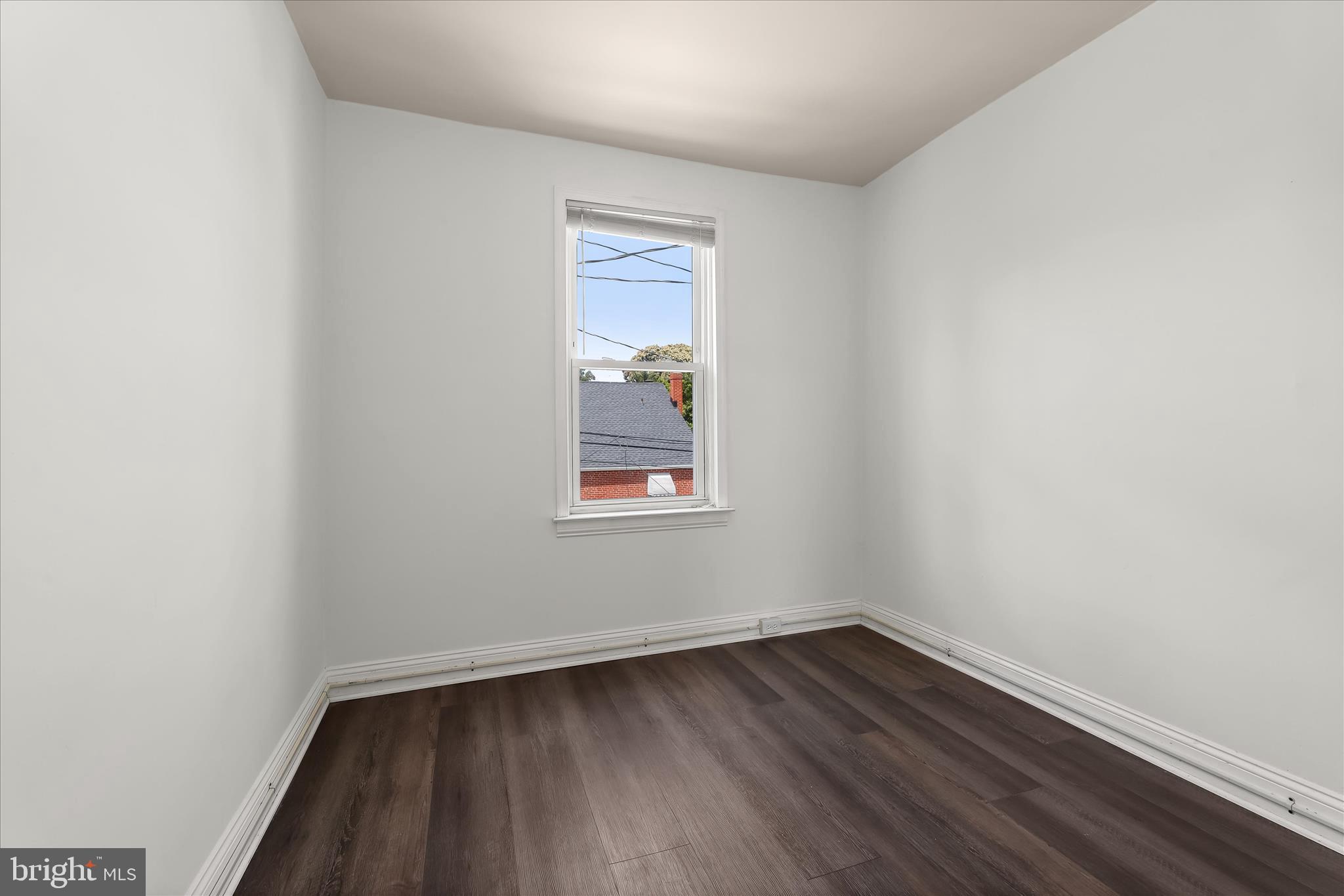 MEDFIELD - Residential