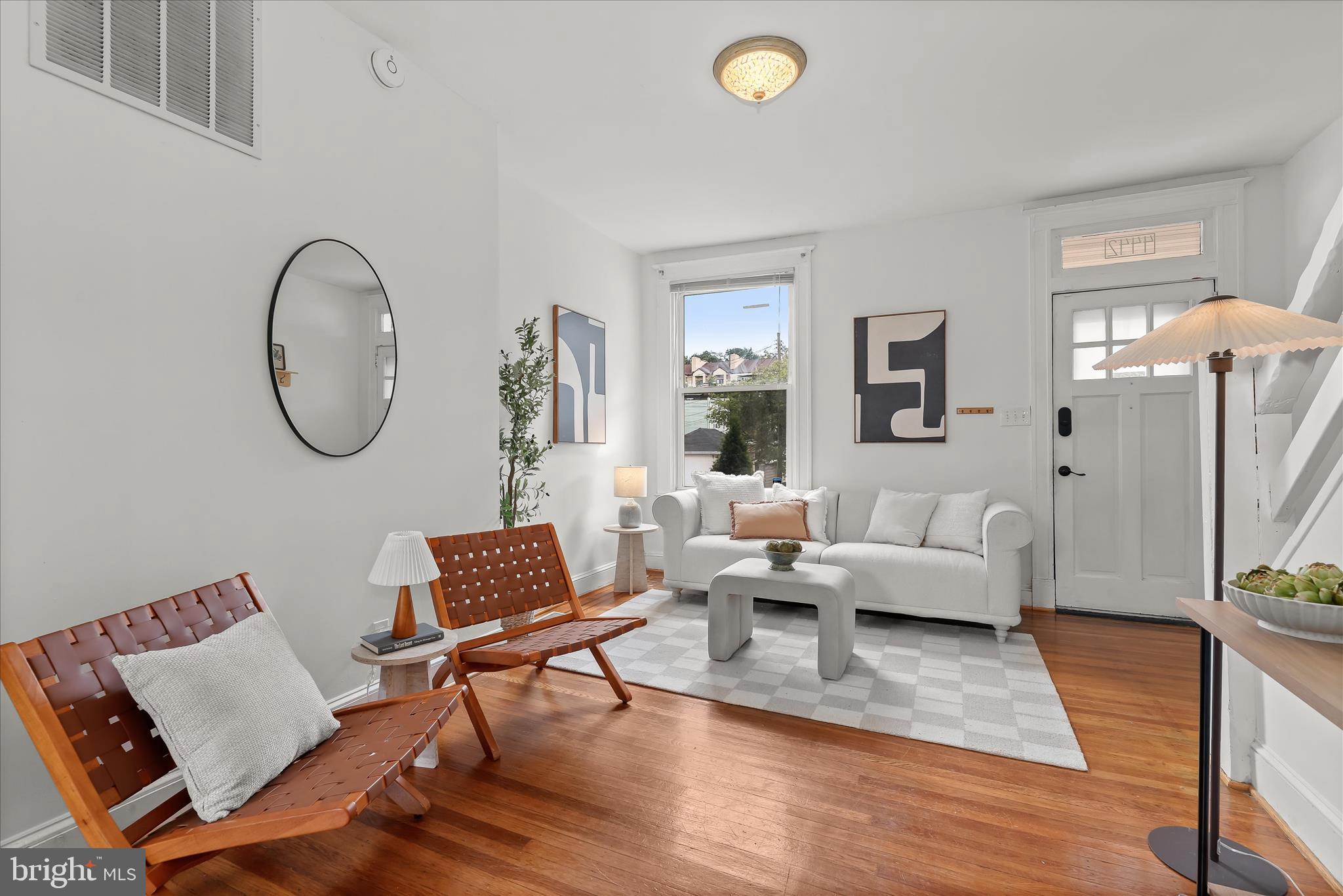 MEDFIELD - Residential