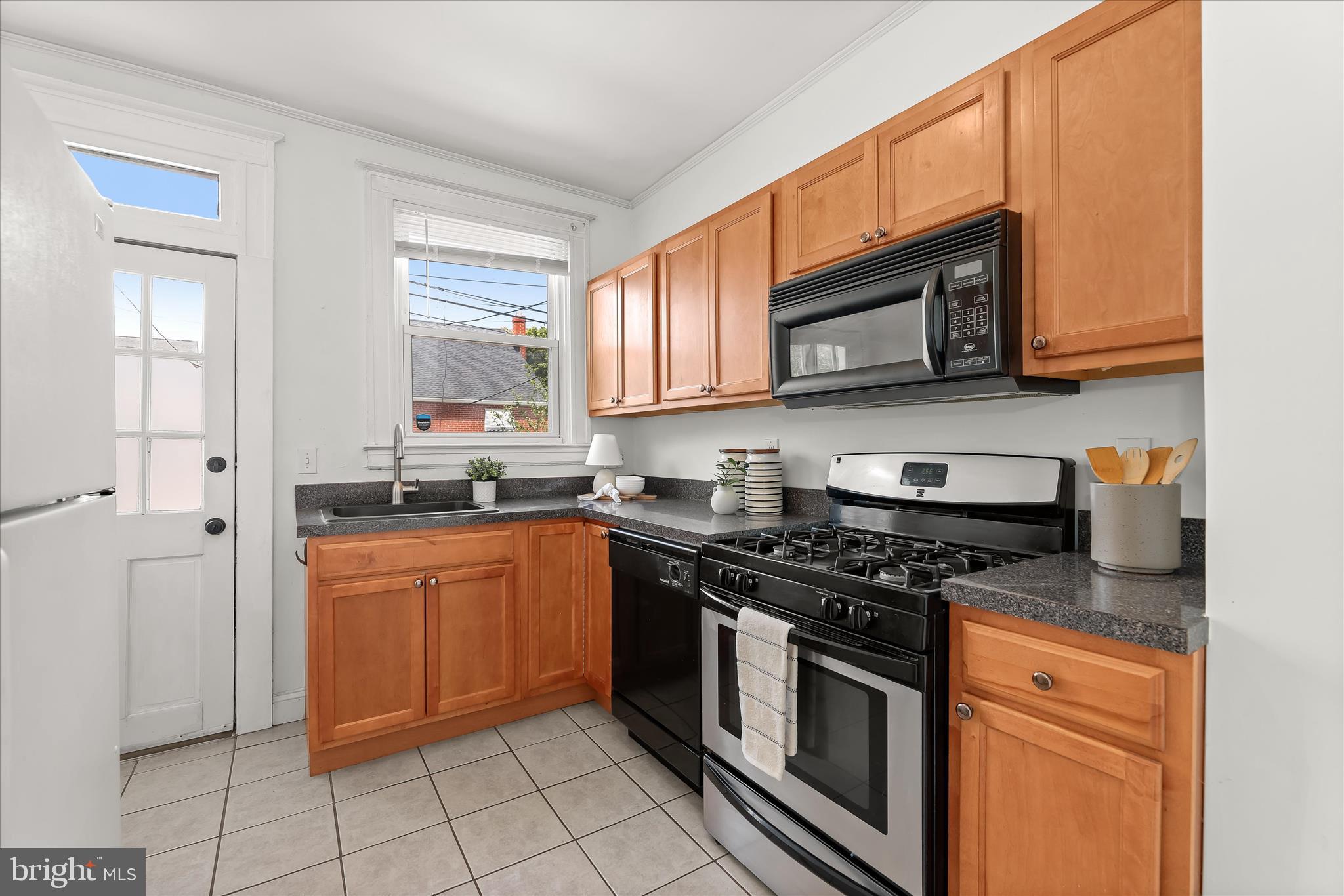 MEDFIELD - Residential