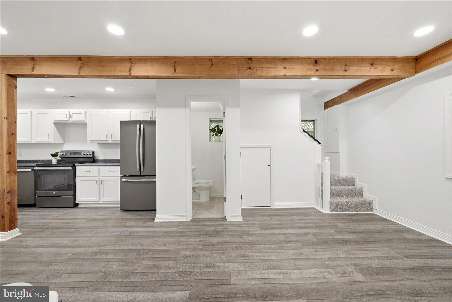 SKYLAND ESTATES - Residential