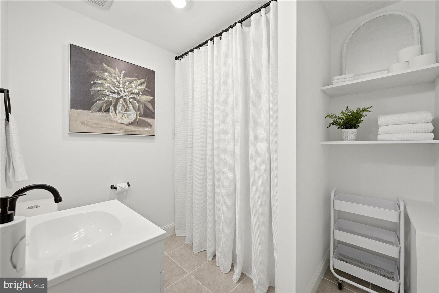 SKYLAND ESTATES - Residential