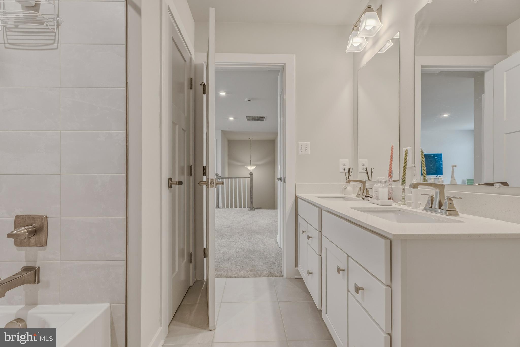 GILBERT MEADOWS - Residential