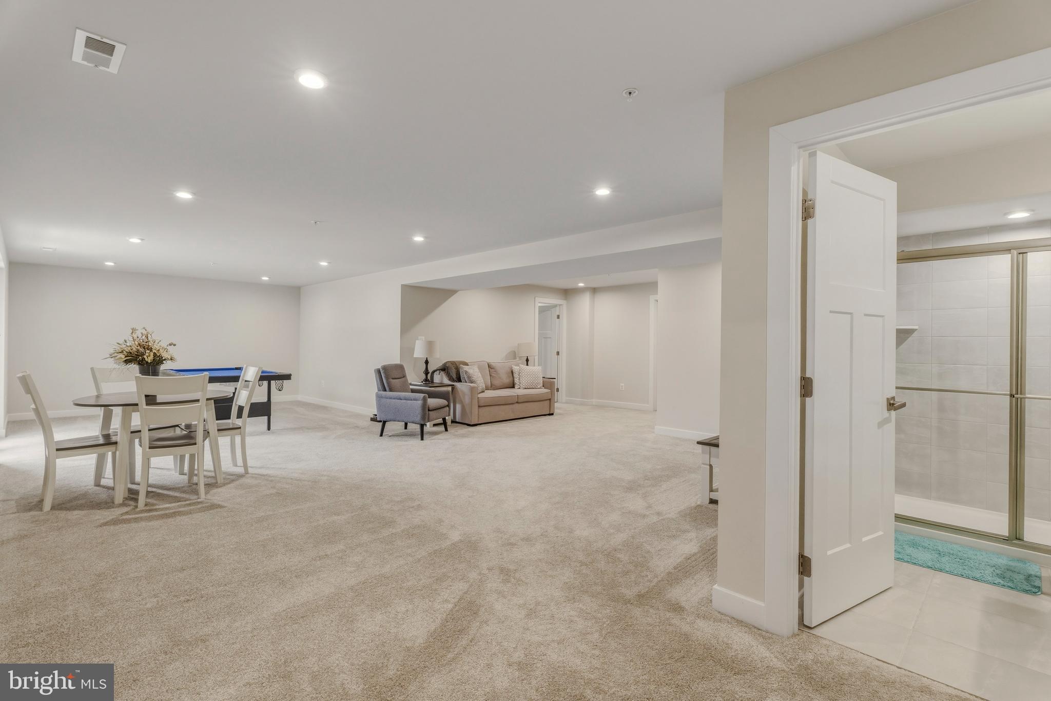 GILBERT MEADOWS - Residential