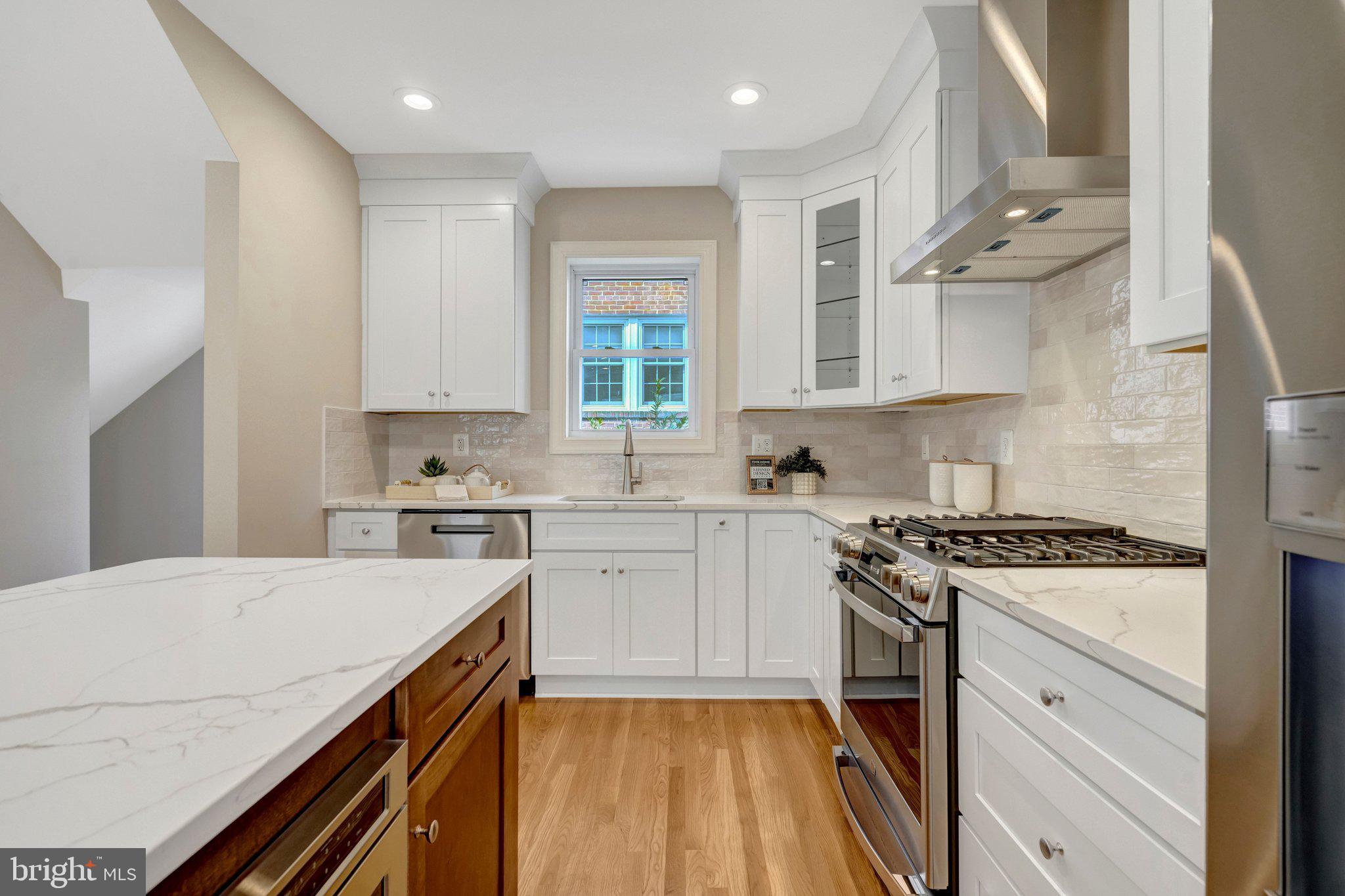 ADAMS ESTATE - Residential