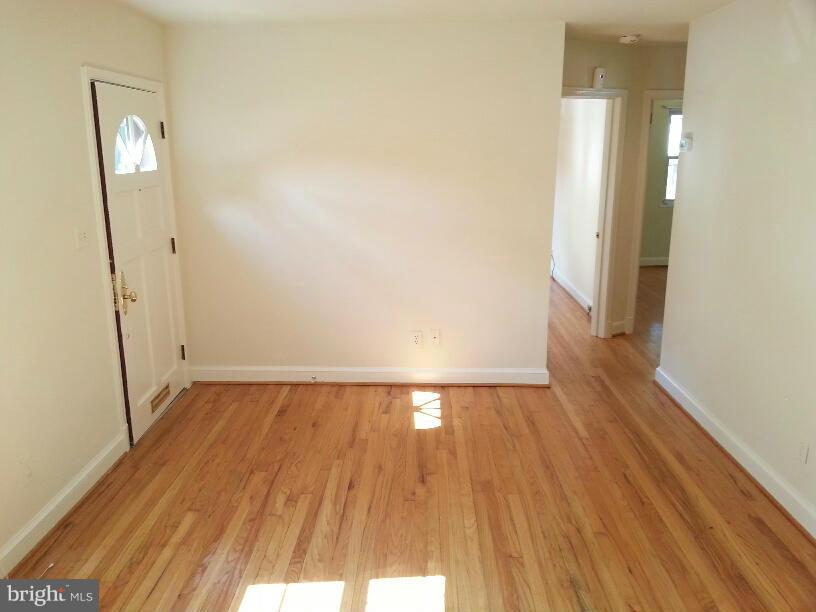 KENSINGTON ESTATES - Residential Lease