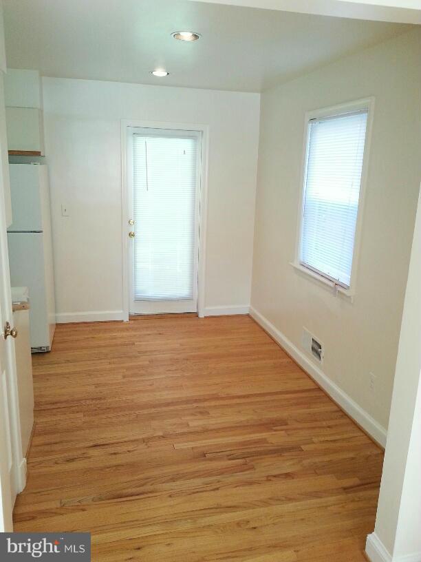 KENSINGTON ESTATES - Residential Lease