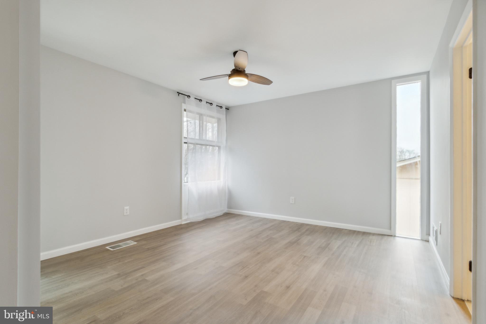 LAKE RIDGE - Residential