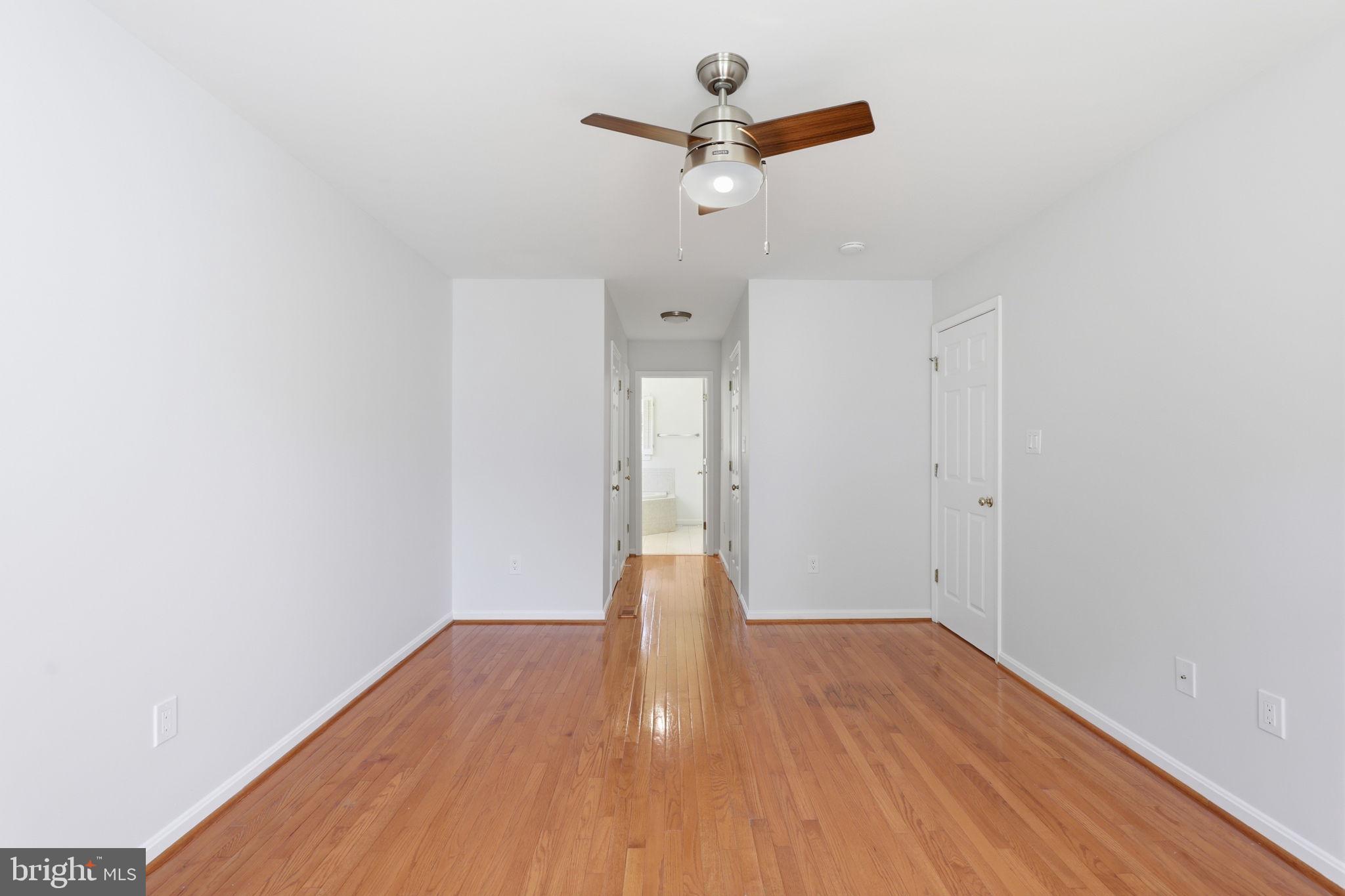 POOLESVILLE OUTSIDE - Residential