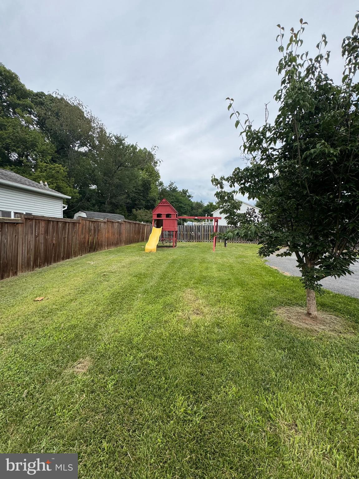 POOLESVILLE OUTSIDE - Residential