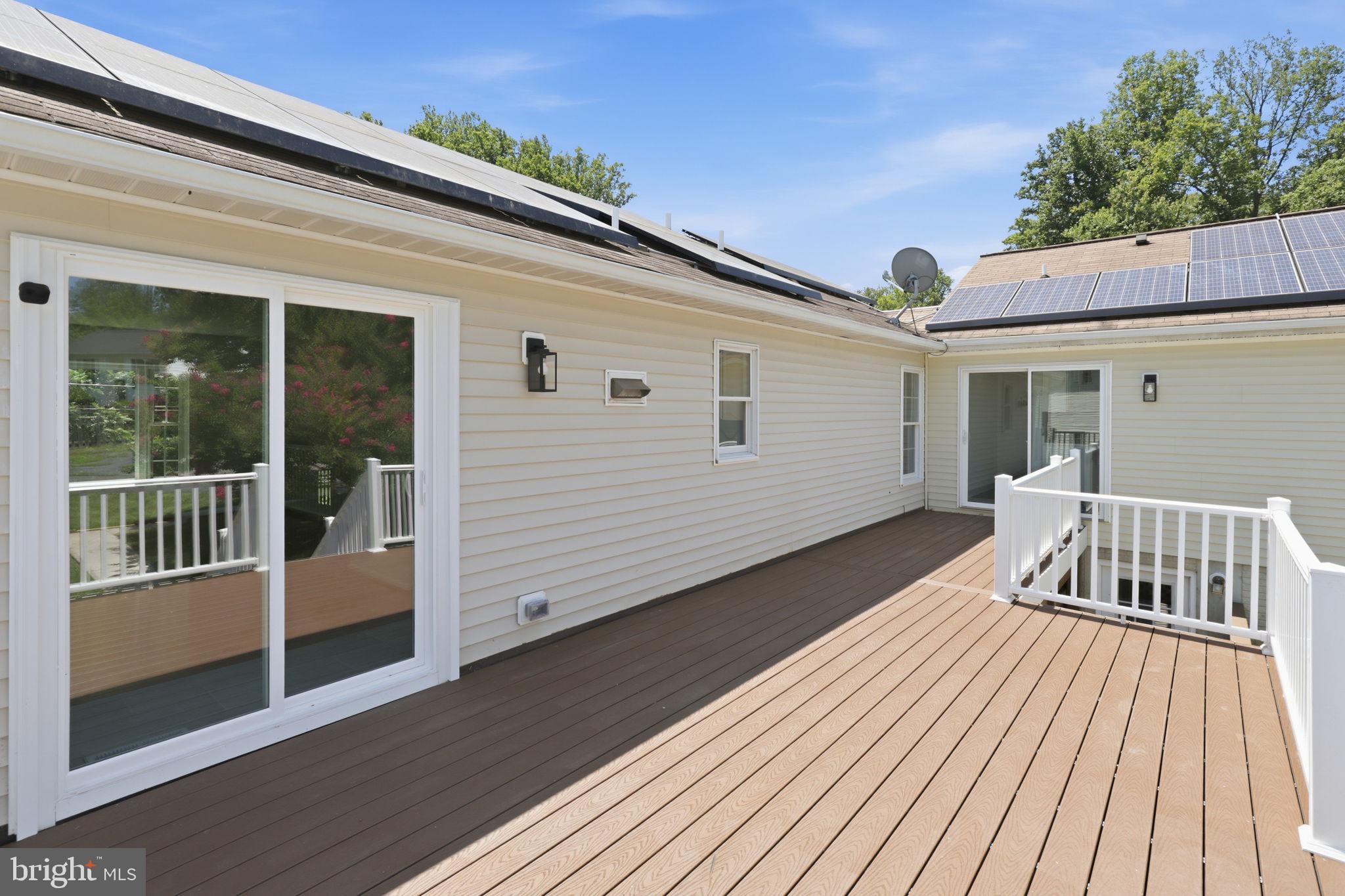 POOLESVILLE OUTSIDE - Residential