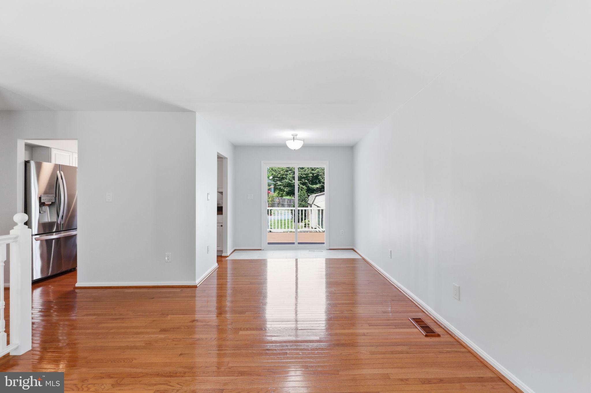 POOLESVILLE OUTSIDE - Residential