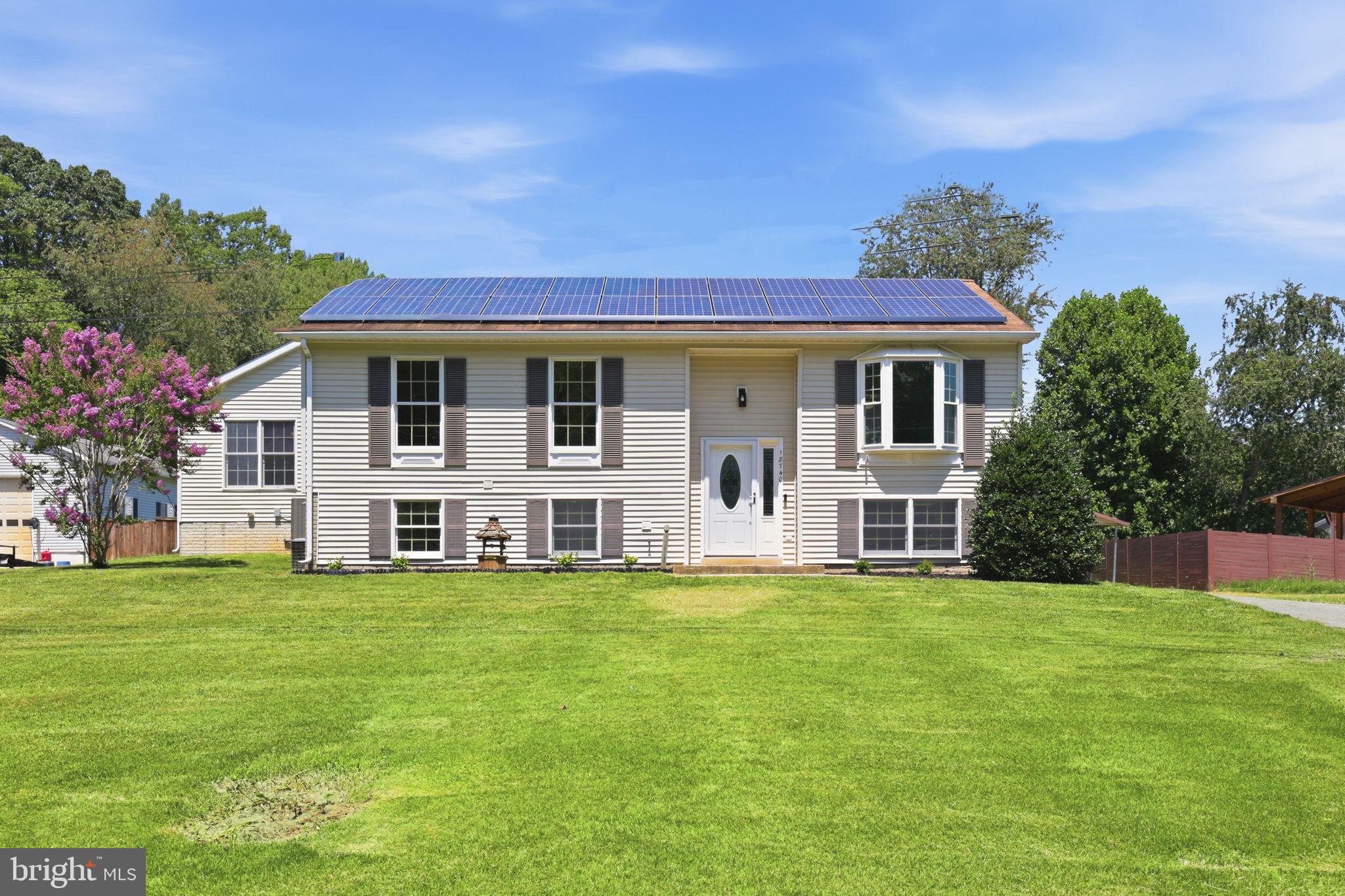 POOLESVILLE OUTSIDE - Residential